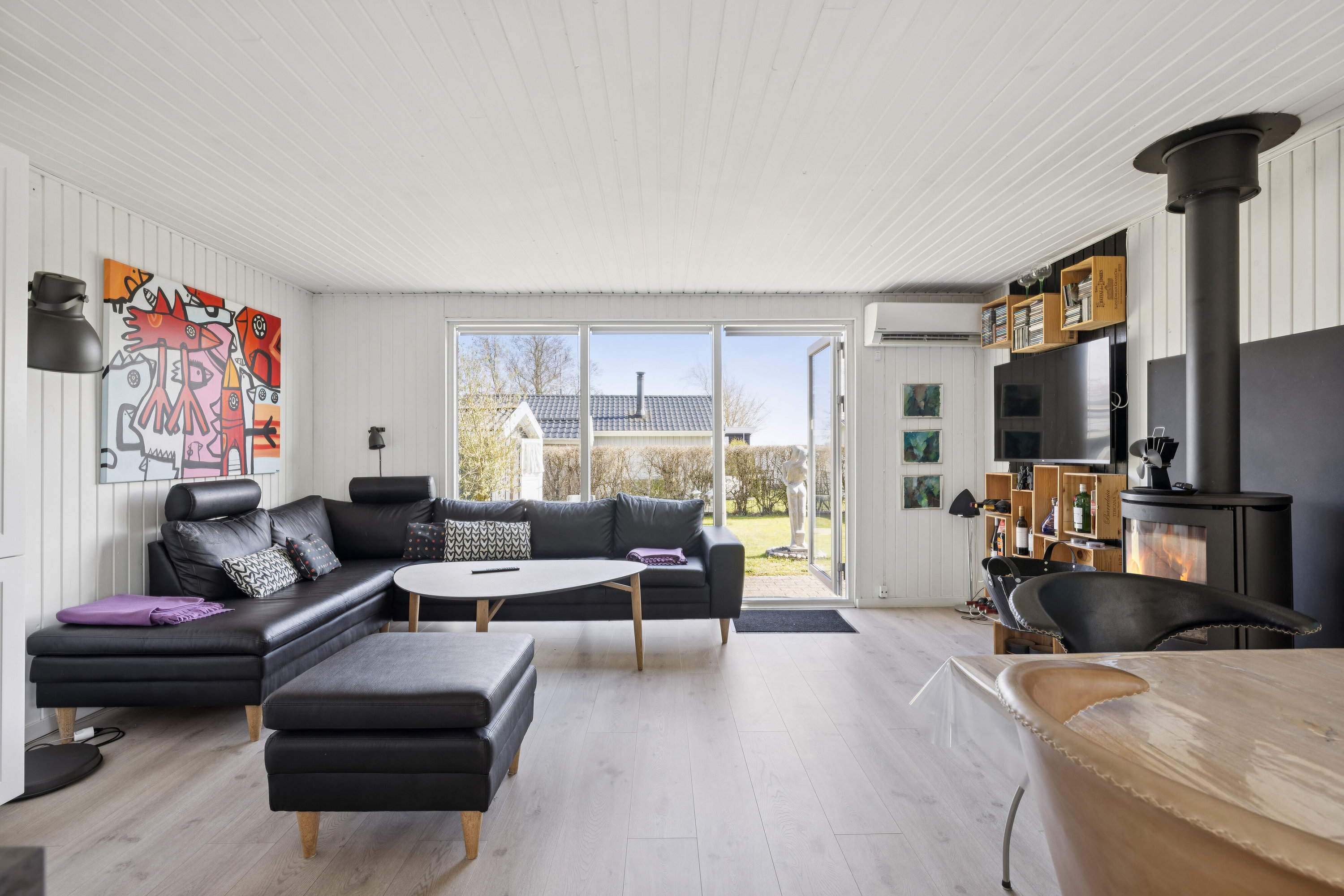 Fremhævet stue billede i fuldskærmstilstand. Billede af Hybenvænget 5, Spodsbj Drej, 5900 Rudkøbing