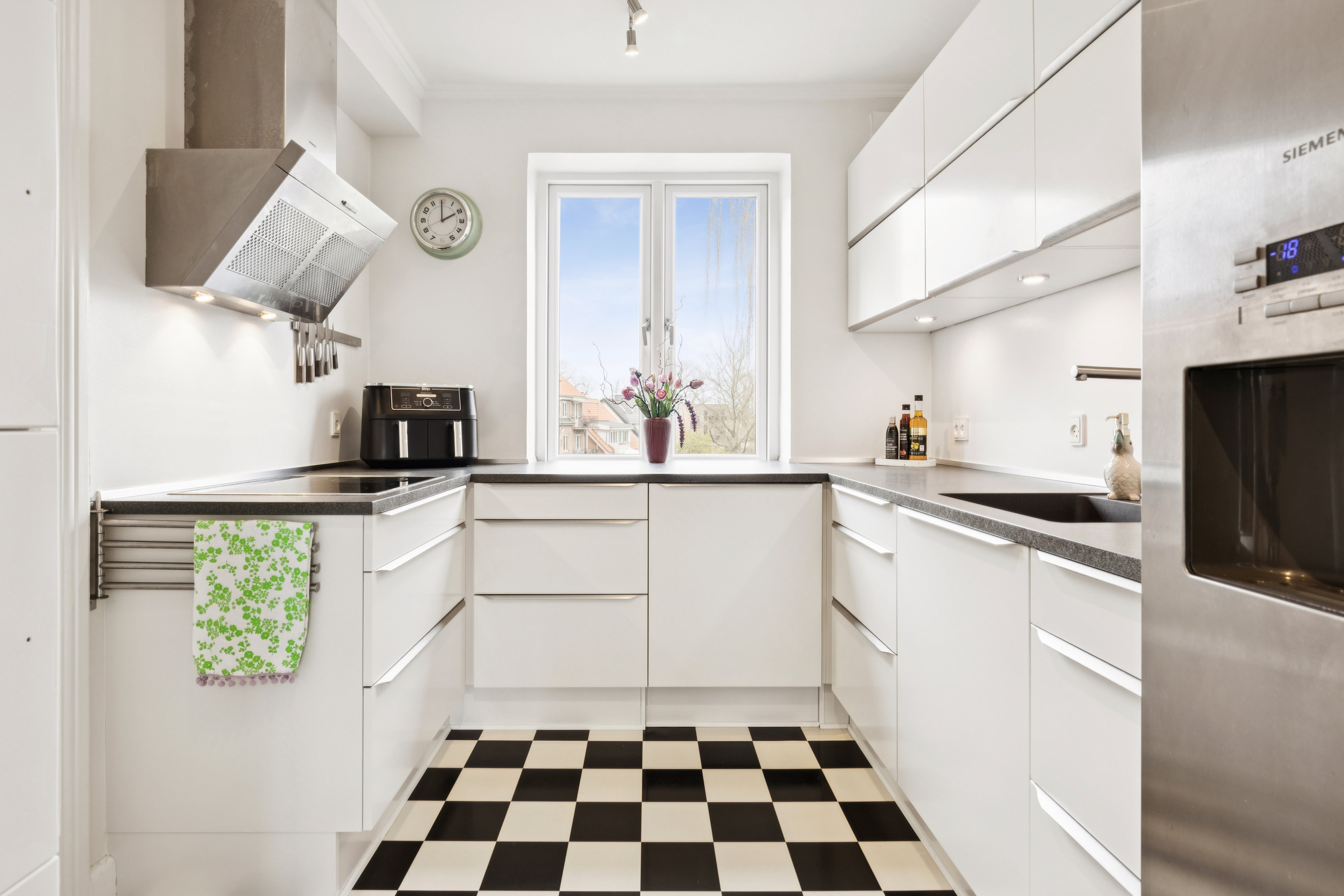 Fremhævet køkken billede i fuldskærmstilstand. Billede af Rams Tværvej 1, 2. th., 8800 Viborg