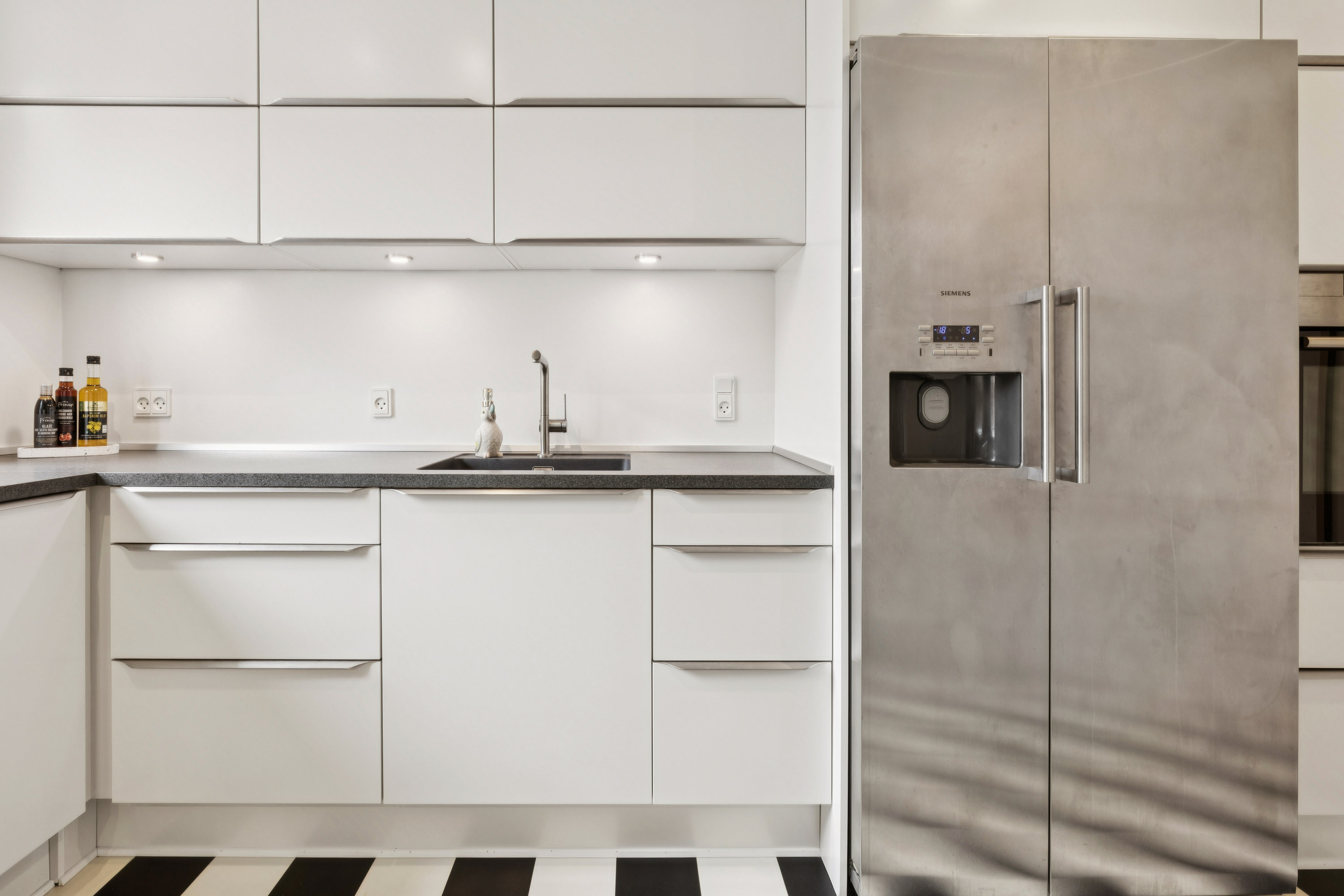 Fremhævet køkken billede i fuldskærmstilstand. Billede af Rams Tværvej 1, 2. th., 8800 Viborg