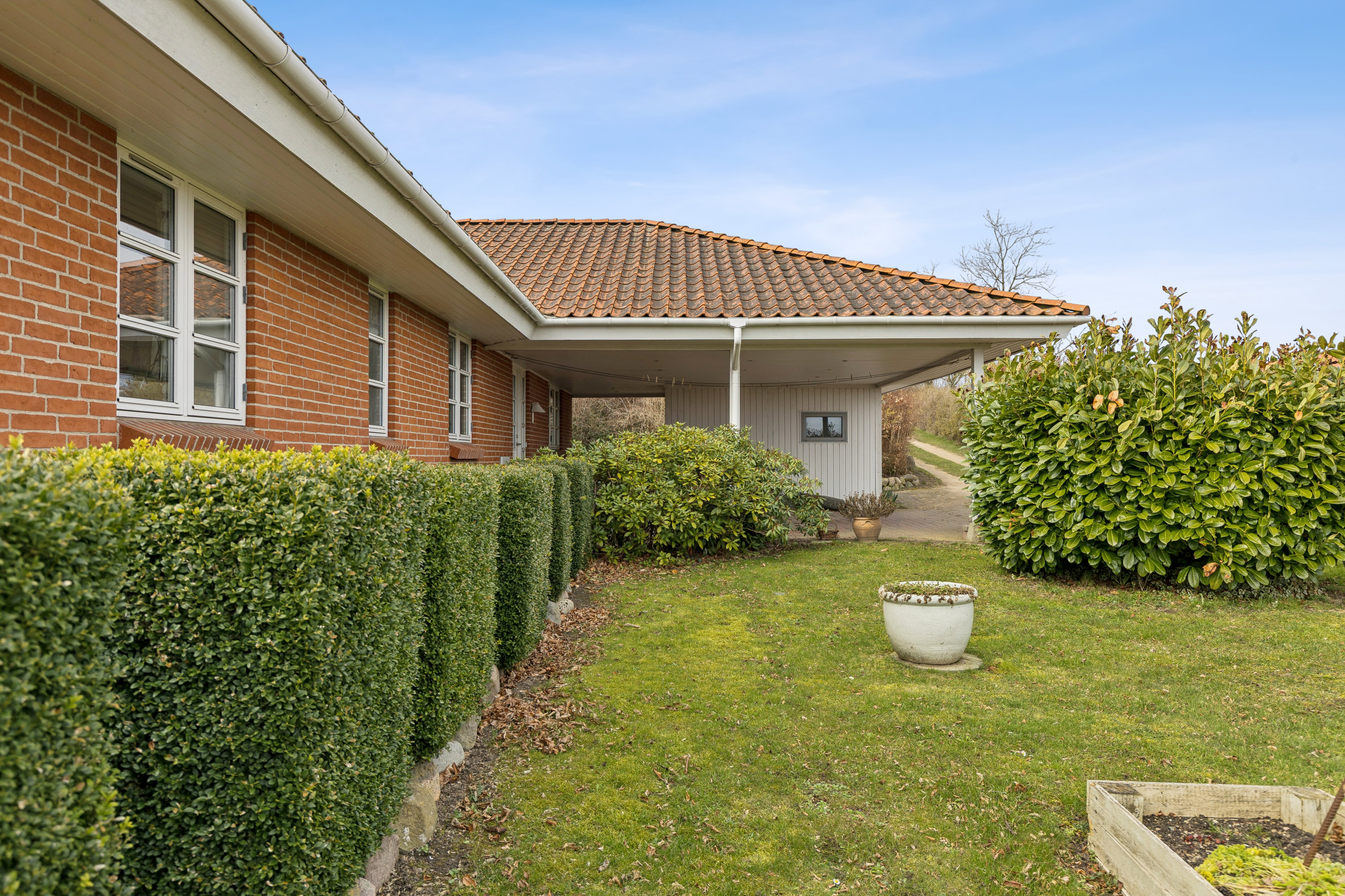 Fremhævet have billede i fuldskærmstilstand. Billede af Fladehøj 9, 4534 Hørve