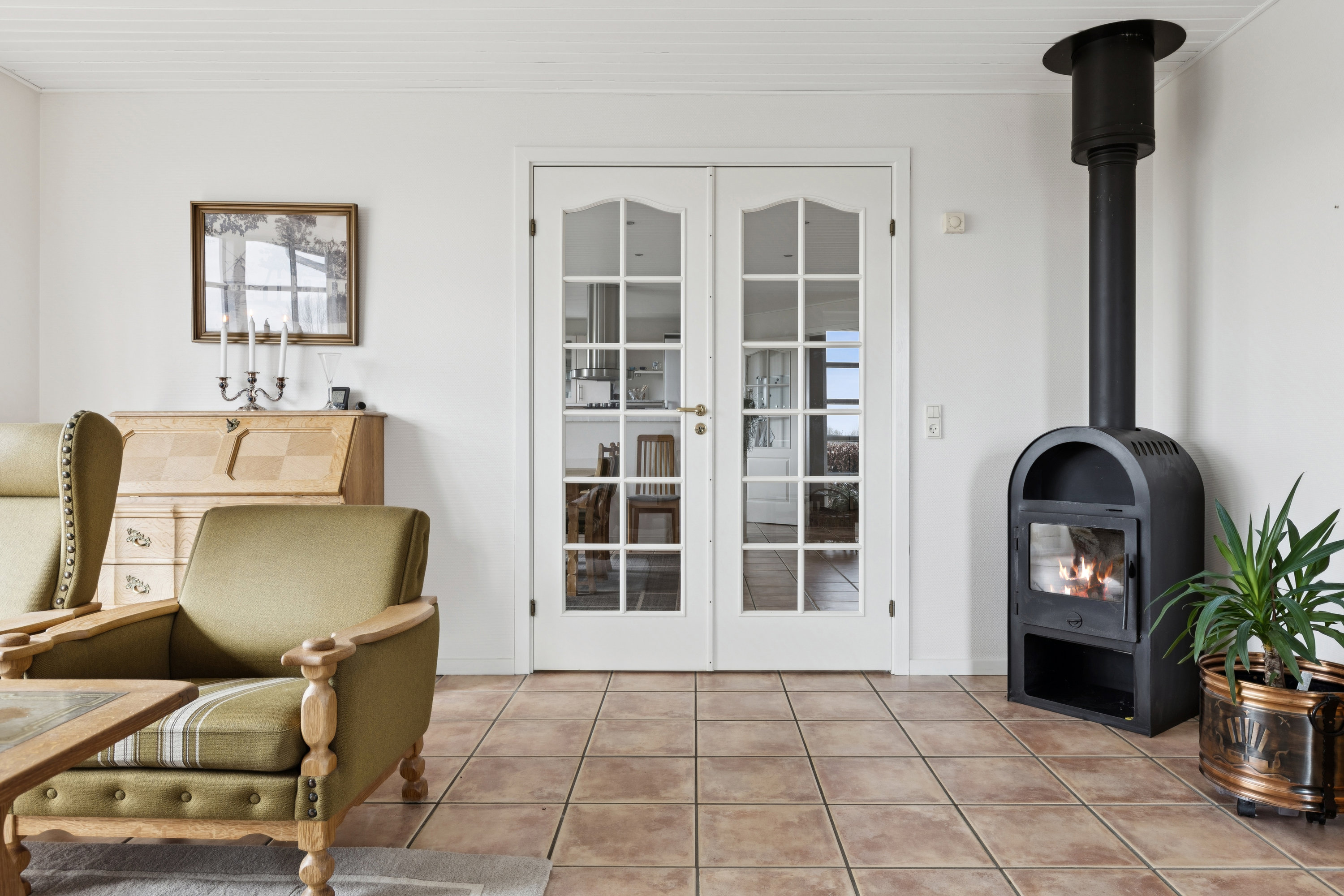 Fremhævet stue billede i fuldskærmstilstand. Billede af Fladehøj 9, 4534 Hørve