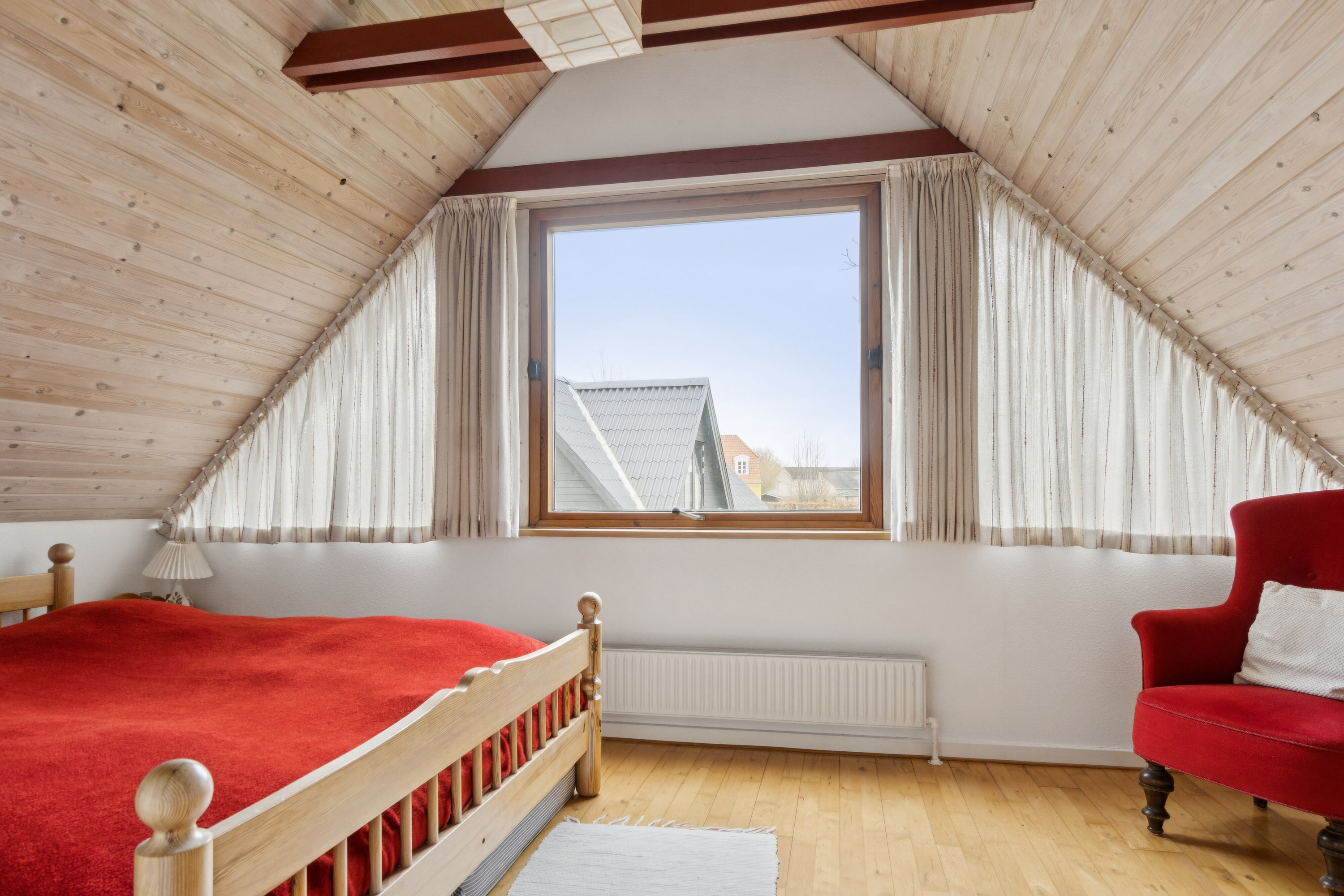 Fremhævet soveværelse billede i fuldskærmstilstand. Billede af Bygaden 13, Svogerslev, 4000 Roskilde