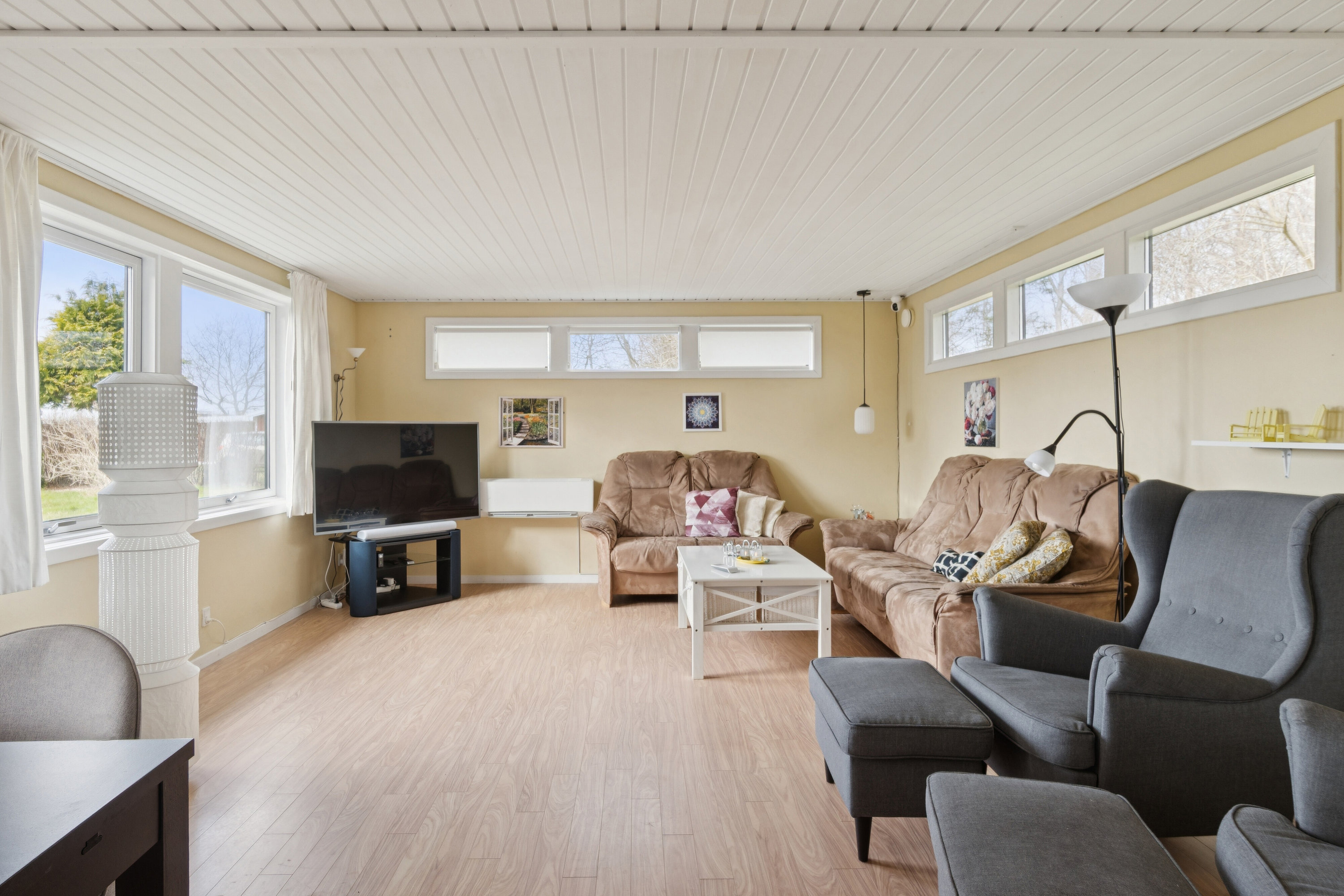 Fremhævet stue billede i fuldskærmstilstand. Billede af Tjørnehaven 4, Lammefjorden, 4571 Grevinge