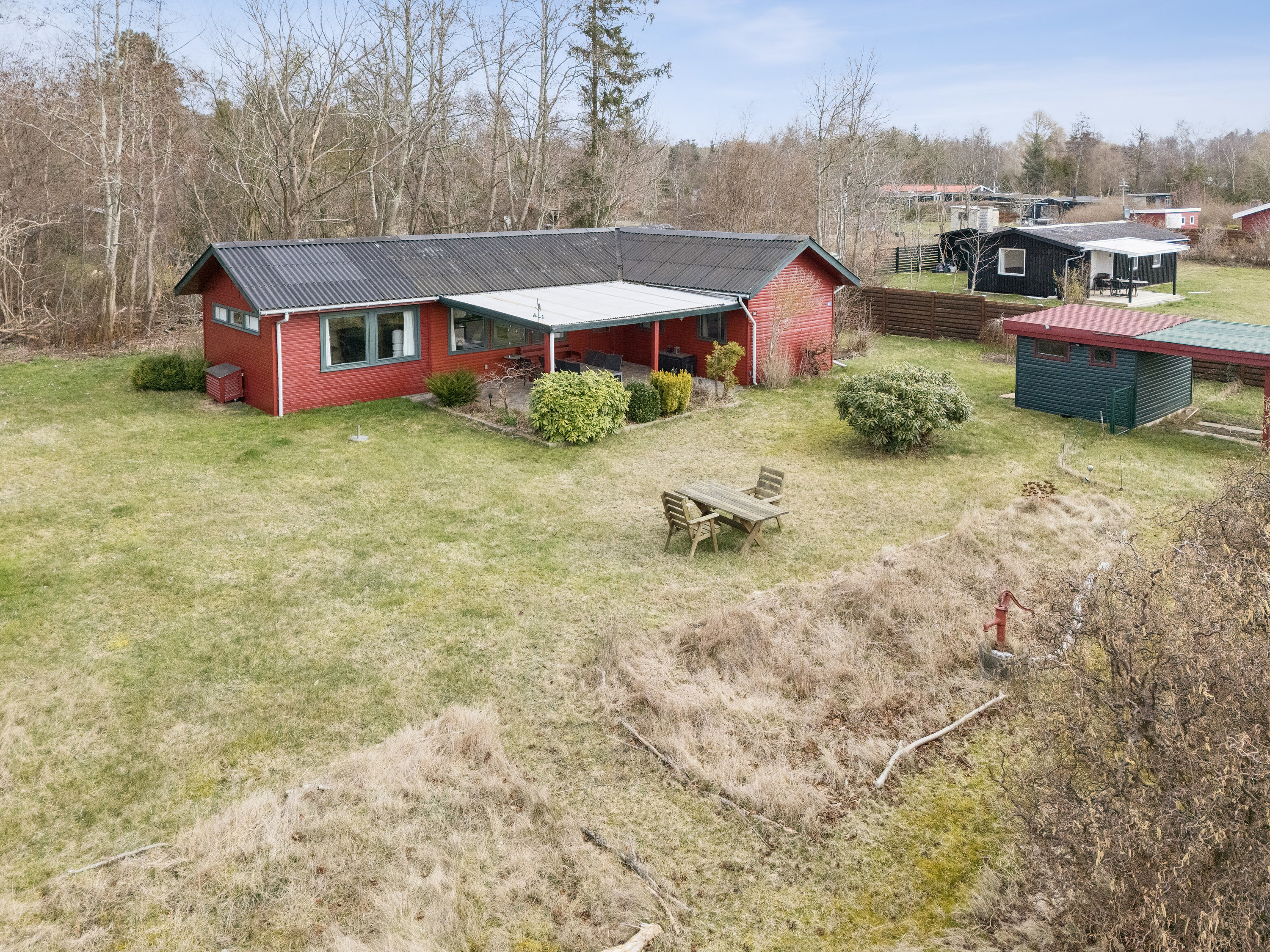 Fremhævet set fra haven billede i fuldskærmstilstand. Billede af Tjørnehaven 4, Lammefjorden, 4571 Grevinge