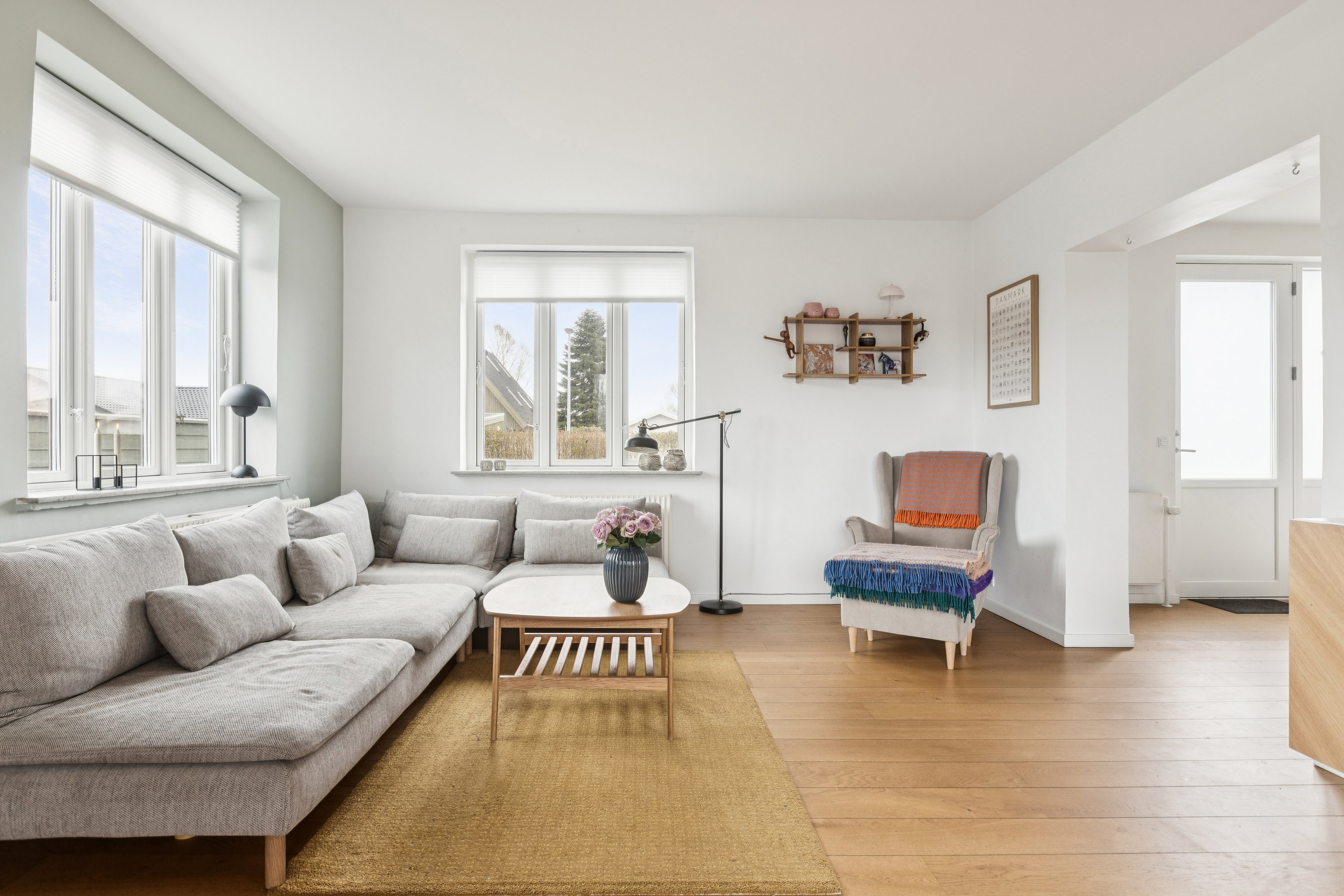 Fremhævet stue billede i fuldskærmstilstand. Billede af Vittrup Alle 16A, 2770 Kastrup