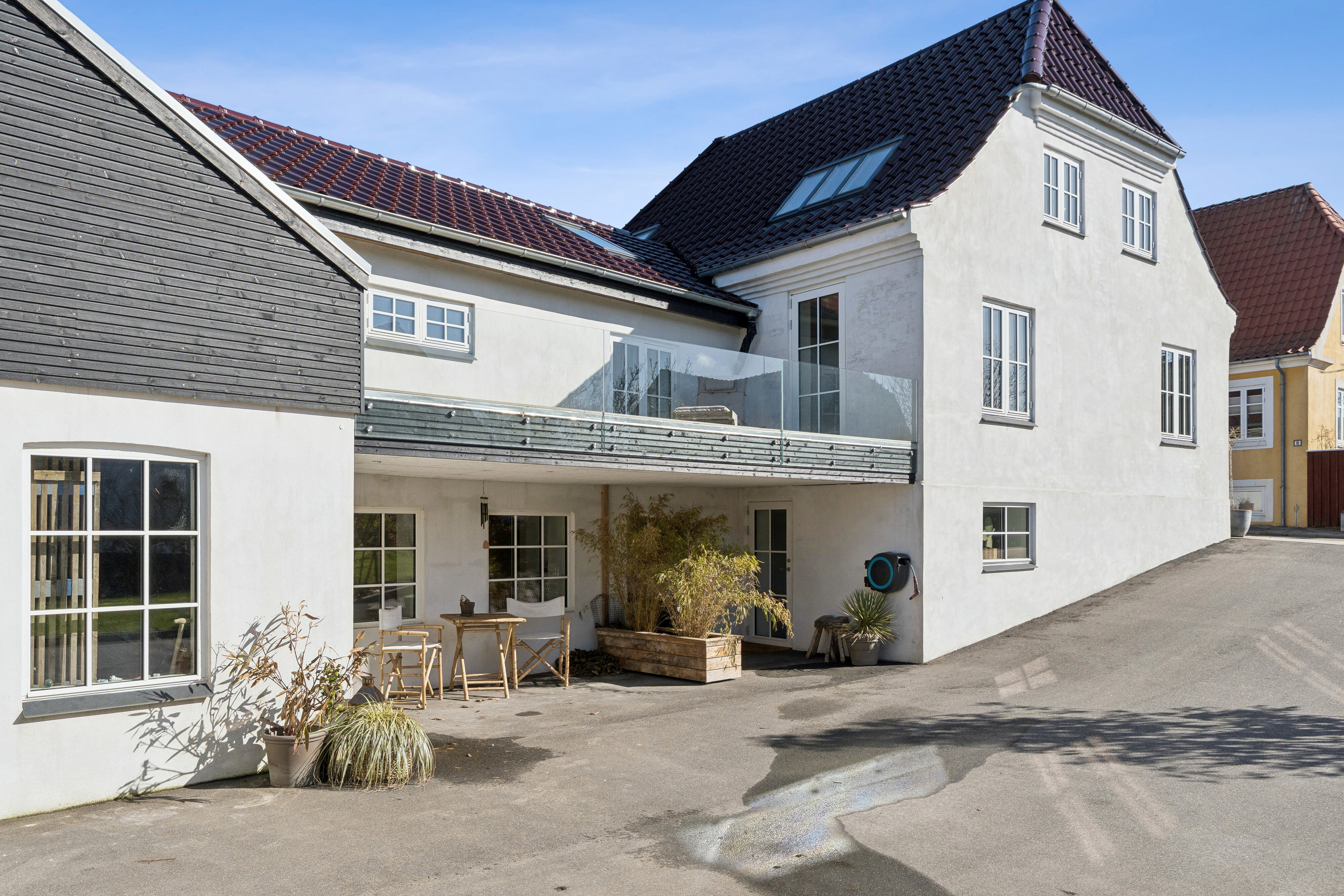 Fremhævet set fra vejen billede i fuldskærmstilstand. Billede af Paxvej 7, 9830 Tårs