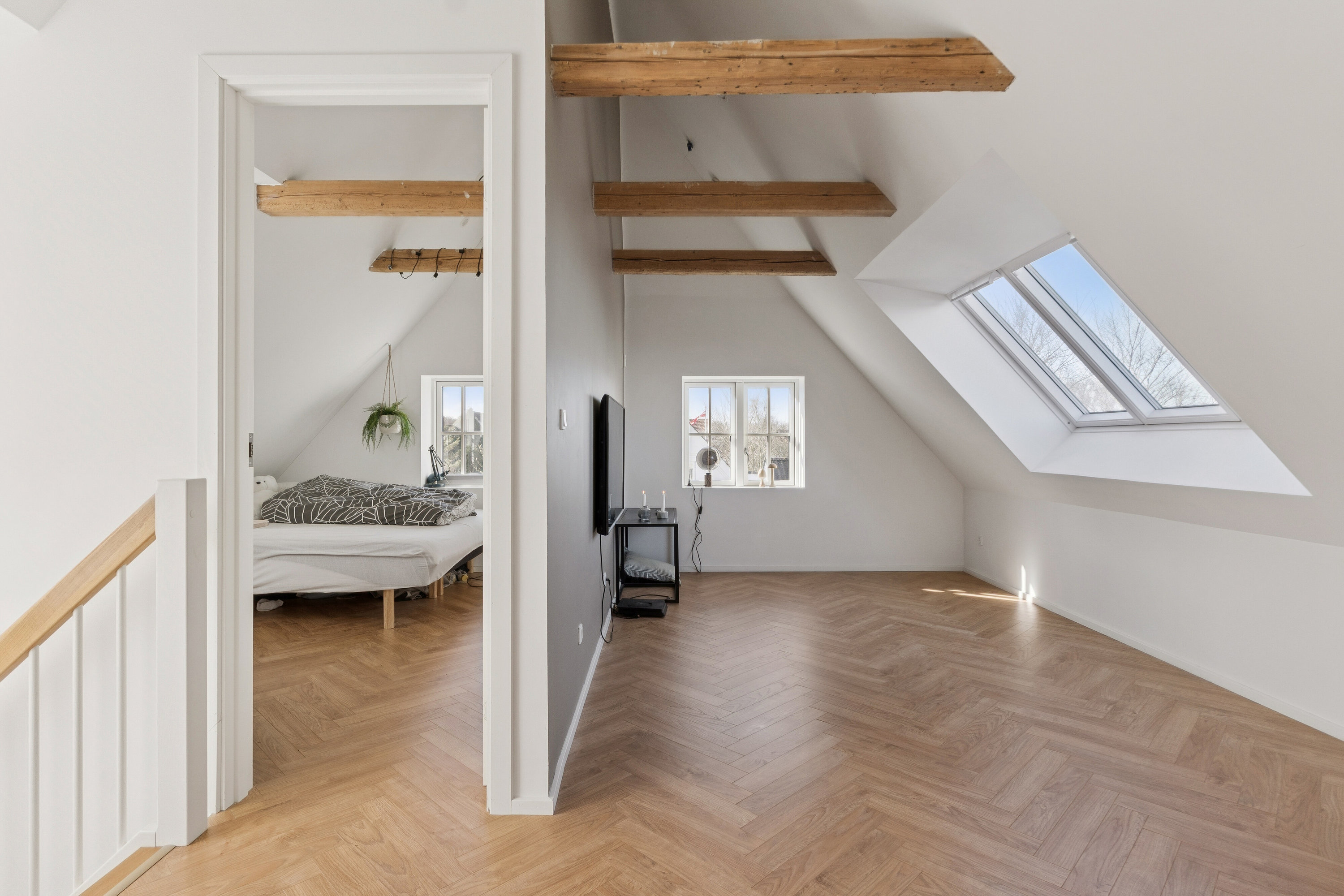 Fremhævet indendørs billede i fuldskærmstilstand. Billede af Paxvej 7, 9830 Tårs