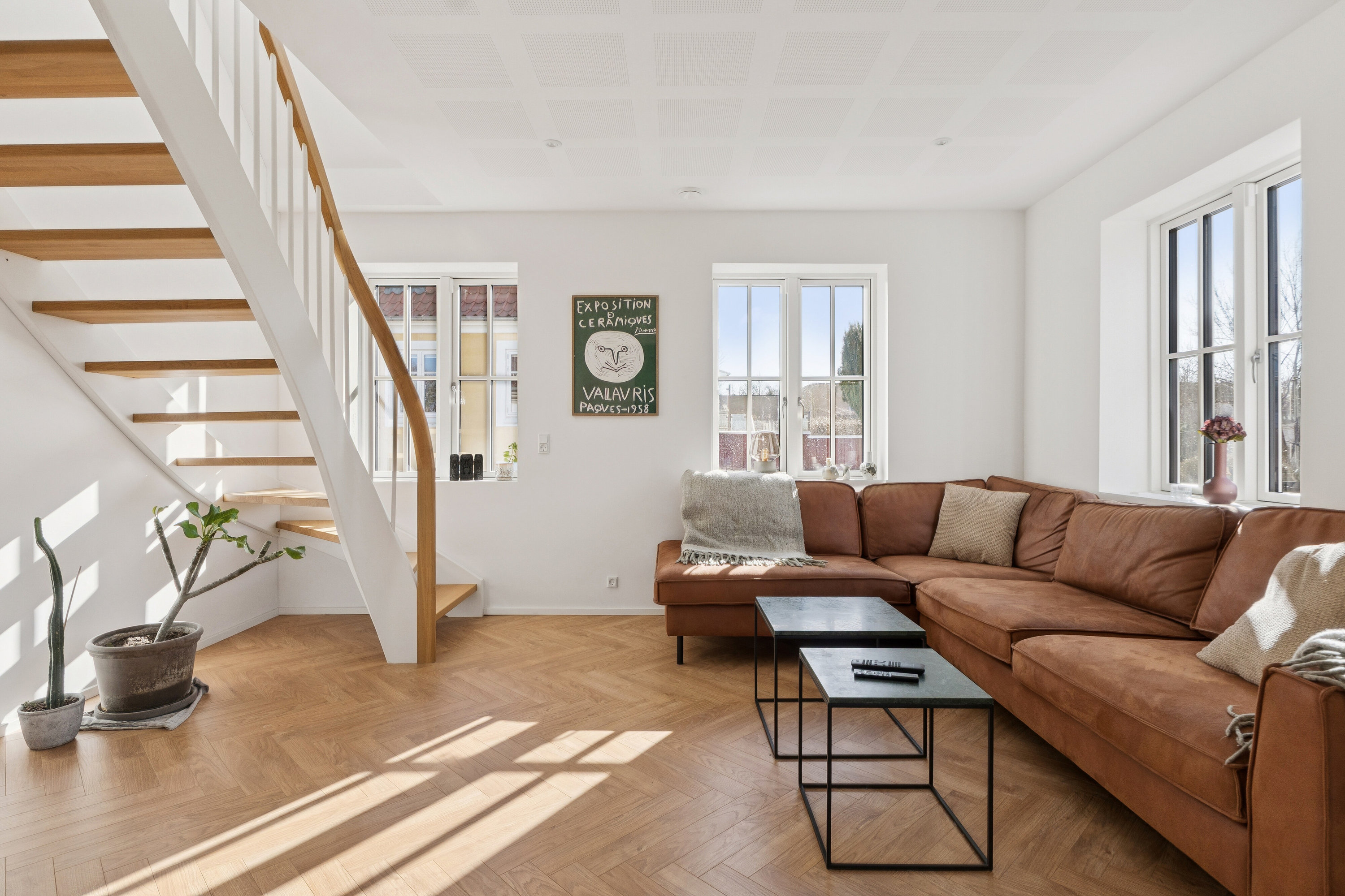 Fremhævet stue billede i fuldskærmstilstand. Billede af Paxvej 7, 9830 Tårs