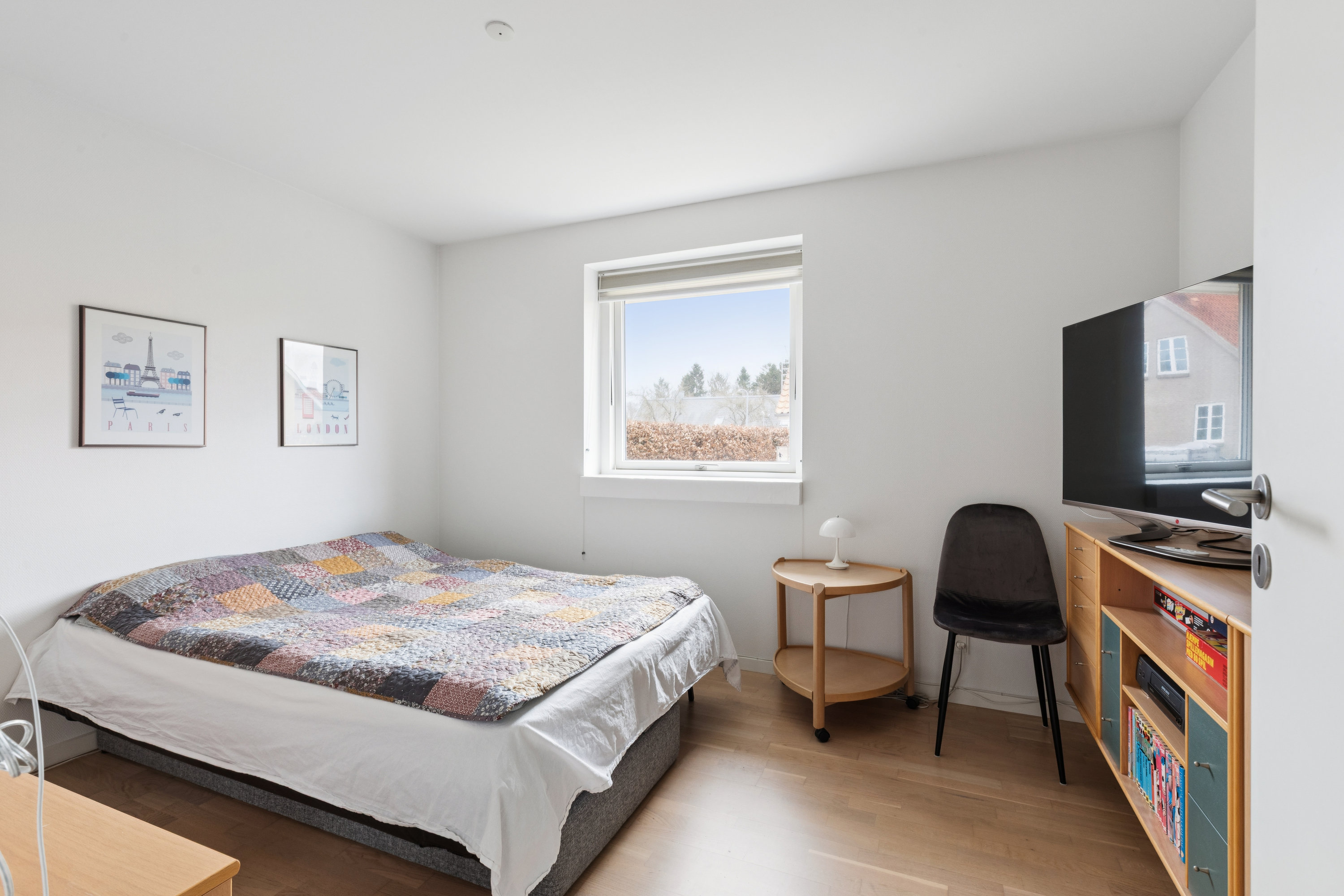 Fremhævet værelse billede i fuldskærmstilstand. Billede af Ellekilde 11, 2635 Ishøj