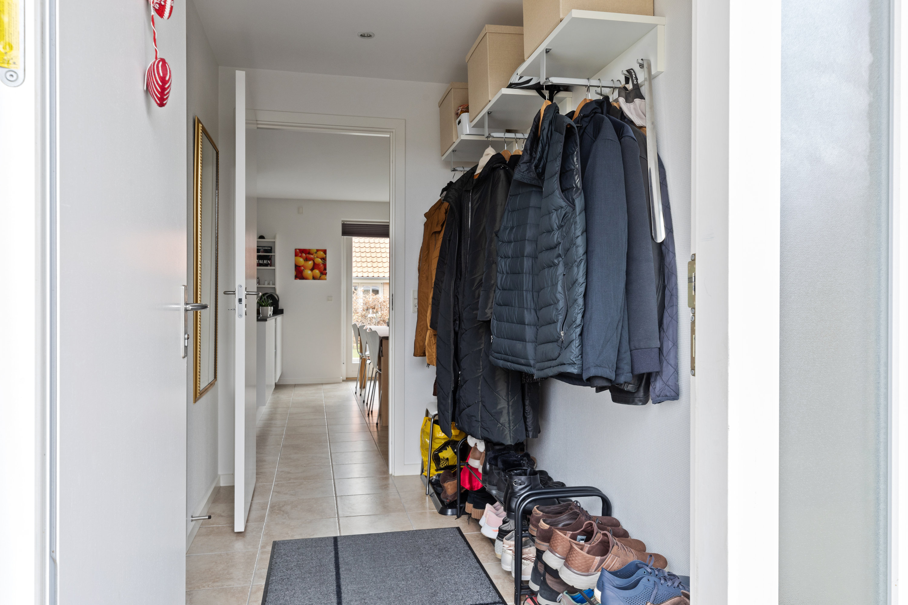 Fremhævet værelse billede i fuldskærmstilstand. Billede af Ellekilde 11, 2635 Ishøj