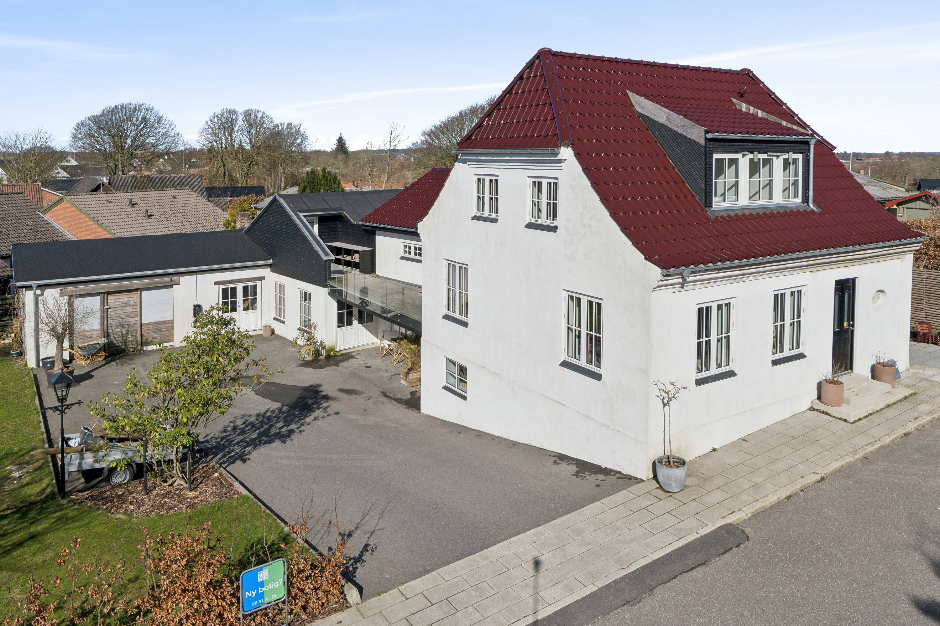 Fremhævet set fra vejen billede i fuldskærmstilstand. Billede af Paxvej 7, 9830 Tårs