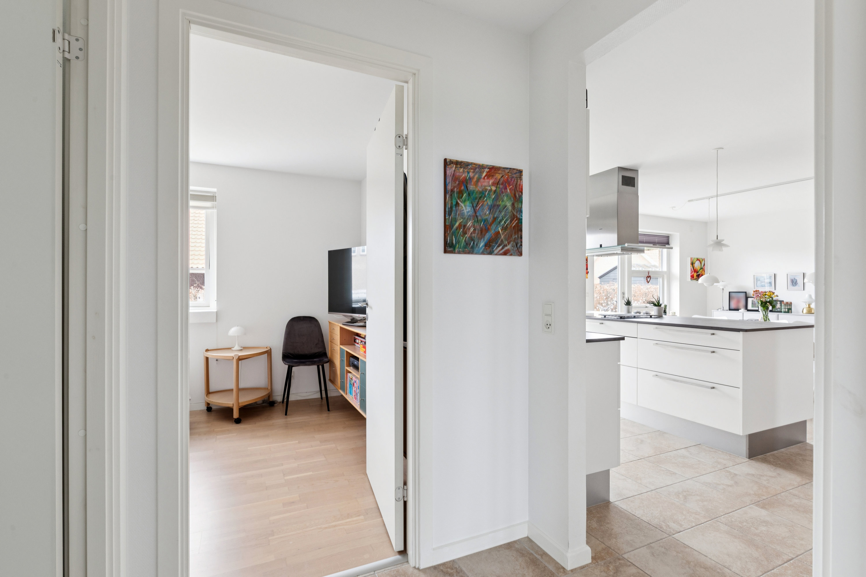 Fremhævet gang billede i fuldskærmstilstand. Billede af Ellekilde 11, 2635 Ishøj