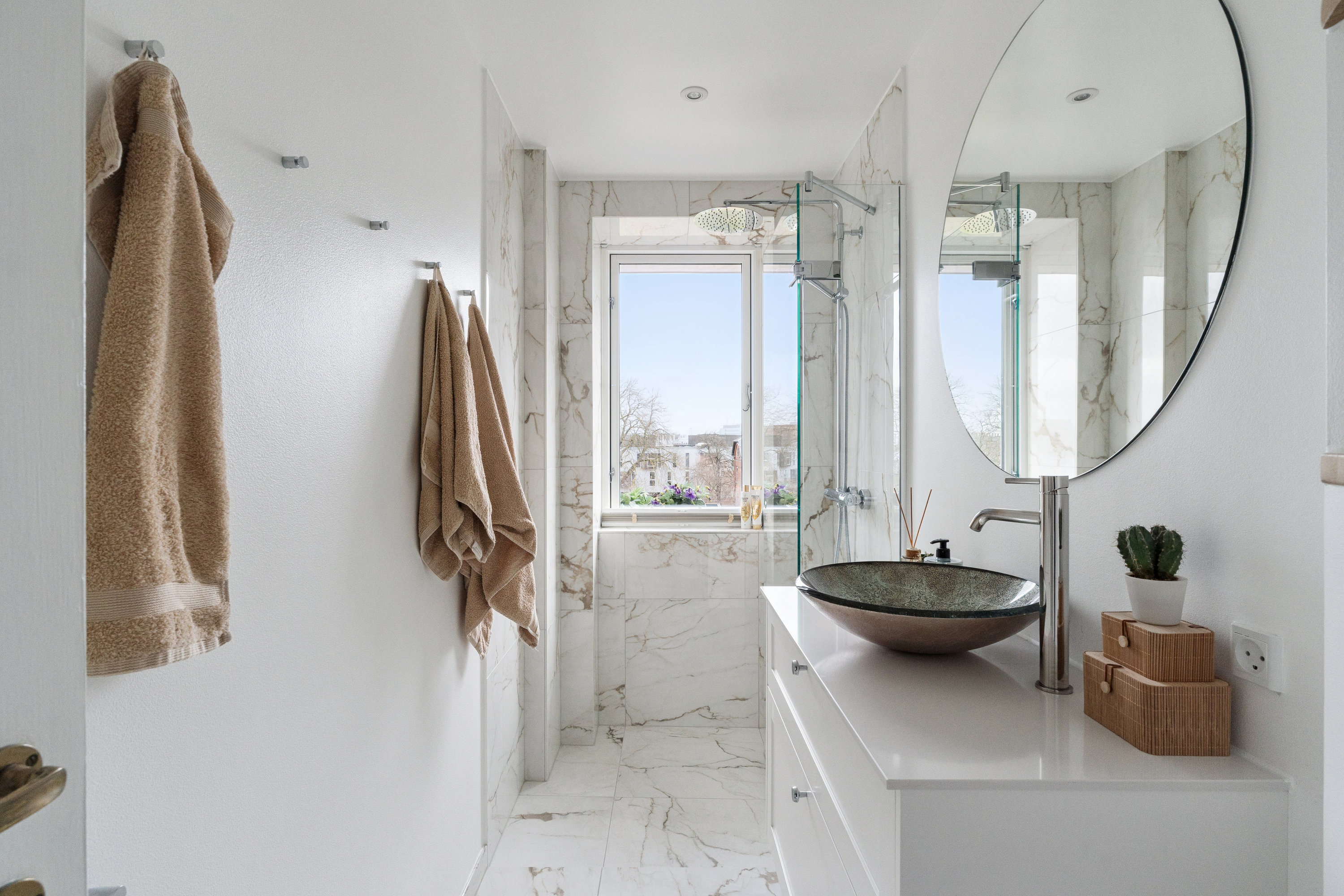 Fremhævet badeværelse billede i fuldskærmstilstand. Billede af Østerbrogade 208, 2. mf., 2100 København Ø