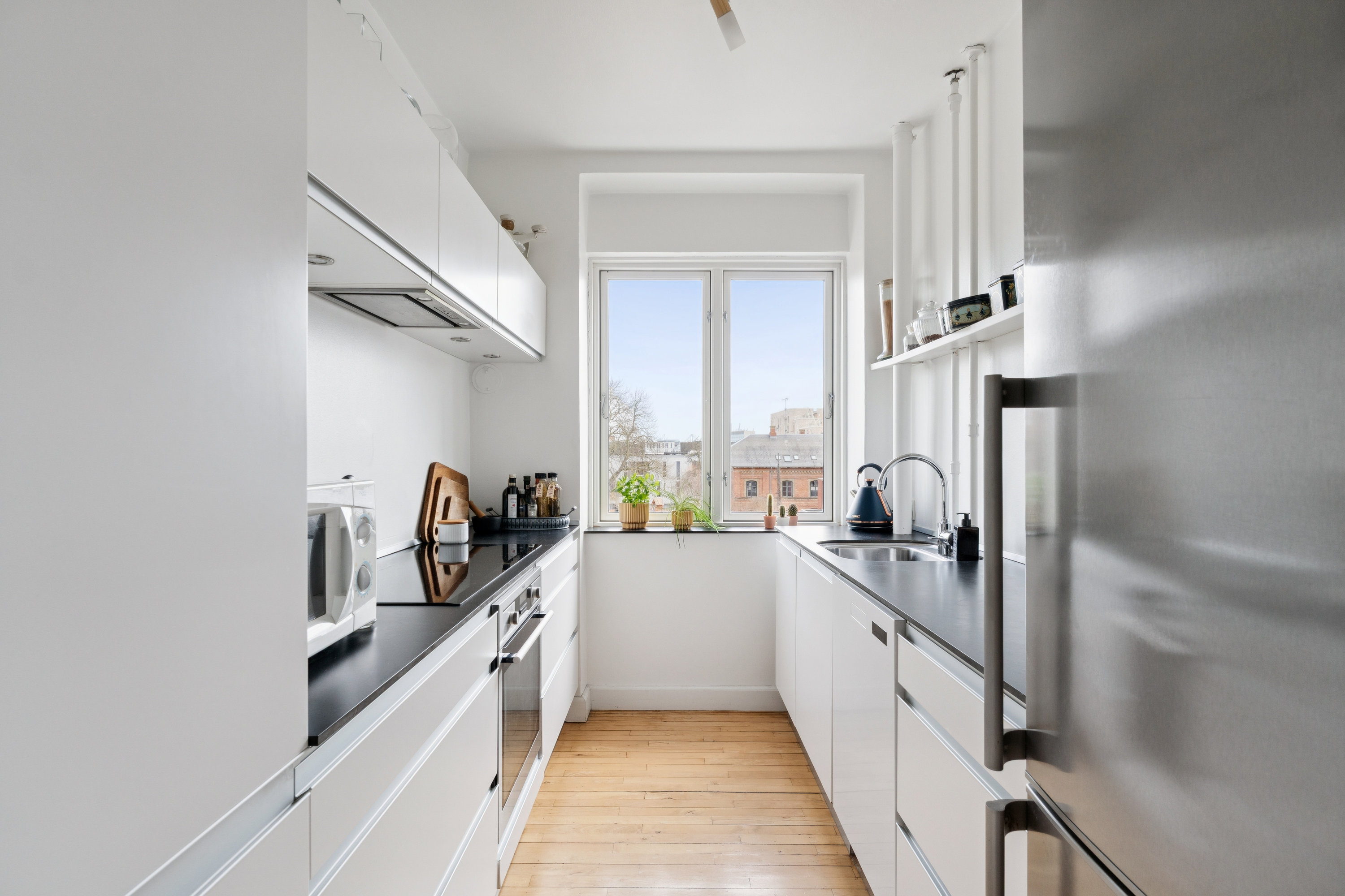 Fremhævet køkken billede i fuldskærmstilstand. Billede af Østerbrogade 208, 2. mf., 2100 København Ø