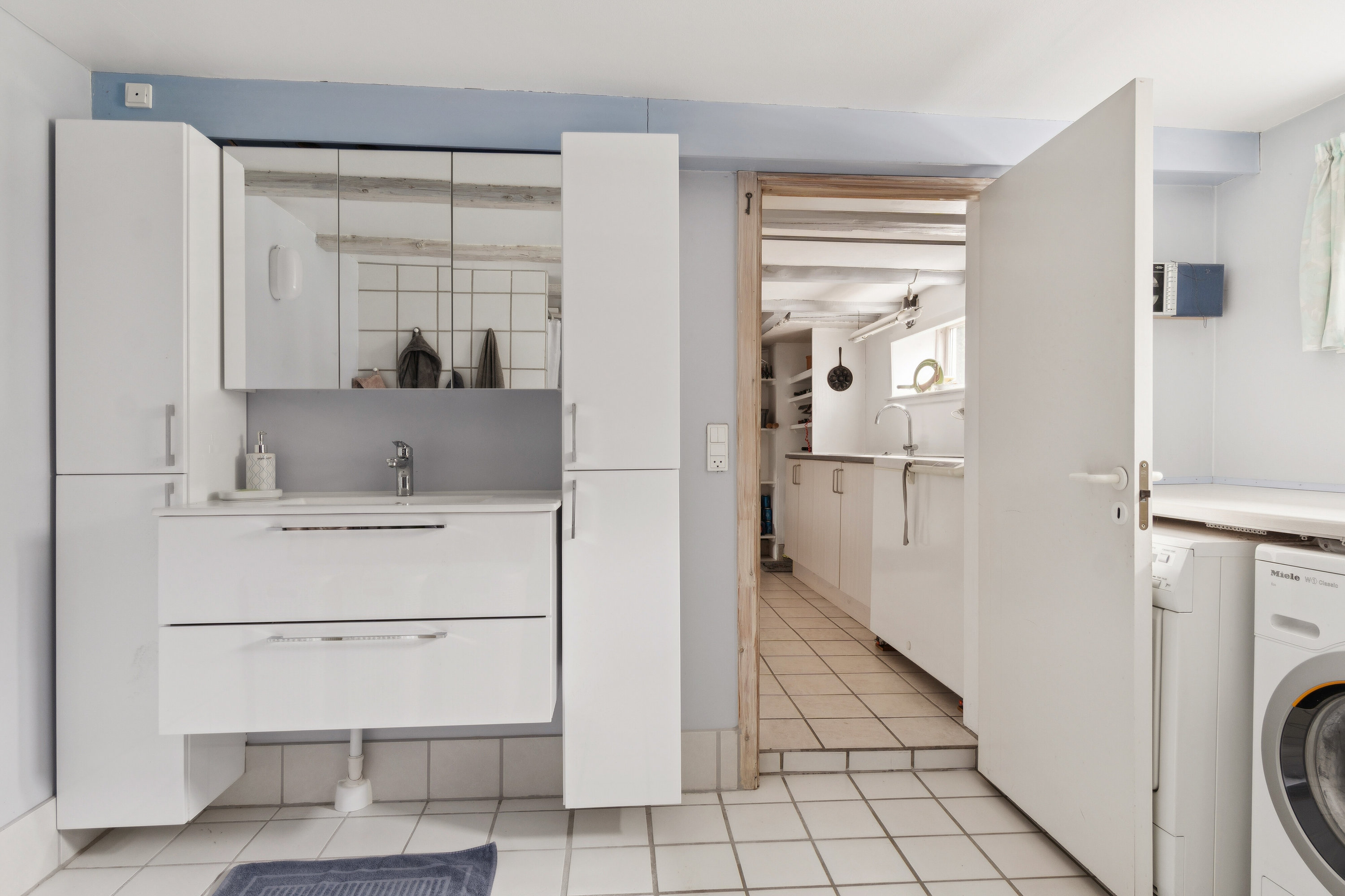 Fremhævet badeværelse billede i fuldskærmstilstand. Billede af Violvej 7, 2600 Glostrup