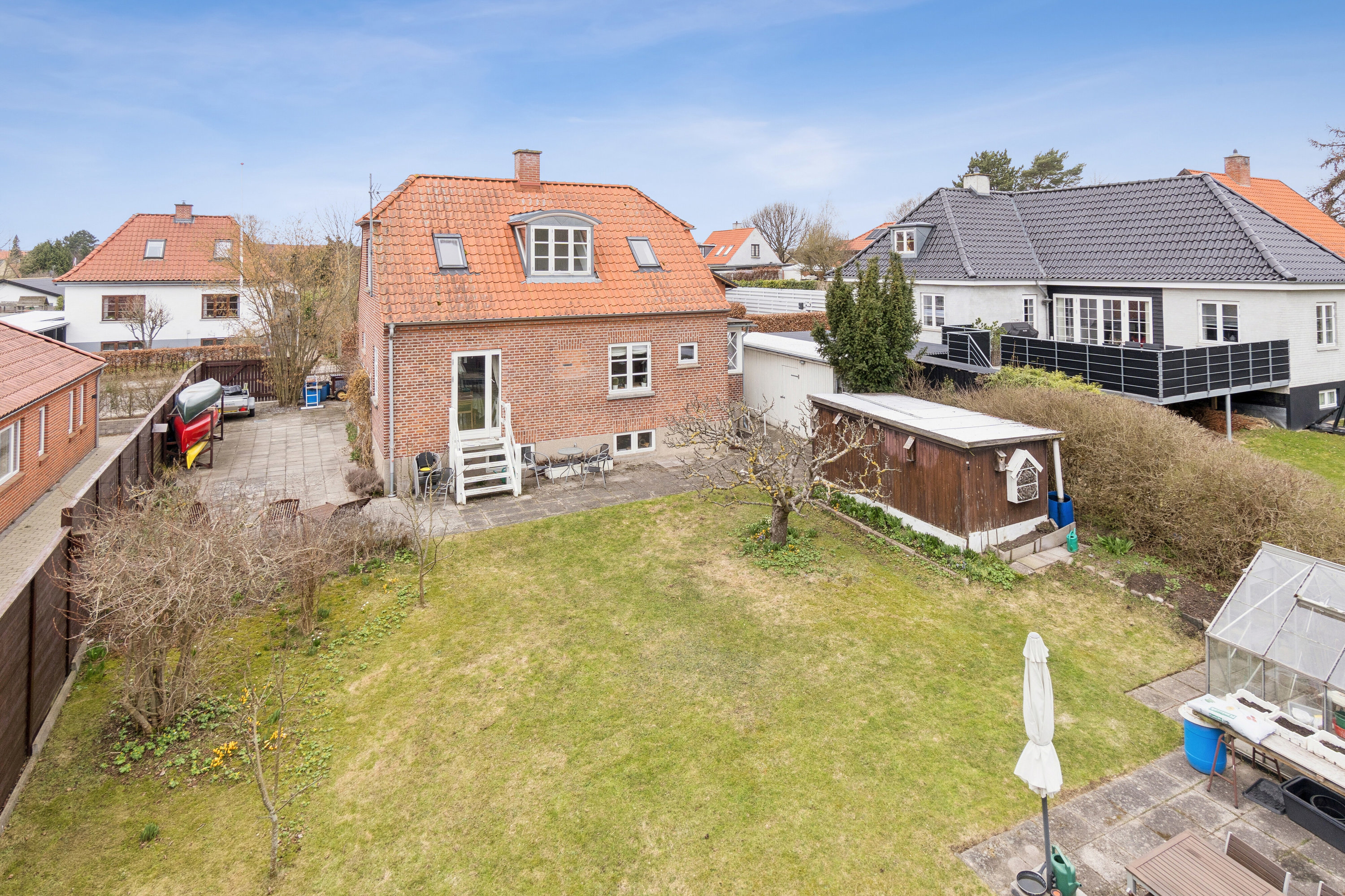 Fremhævet udendørs billede i fuldskærmstilstand. Billede af Violvej 7, 2600 Glostrup