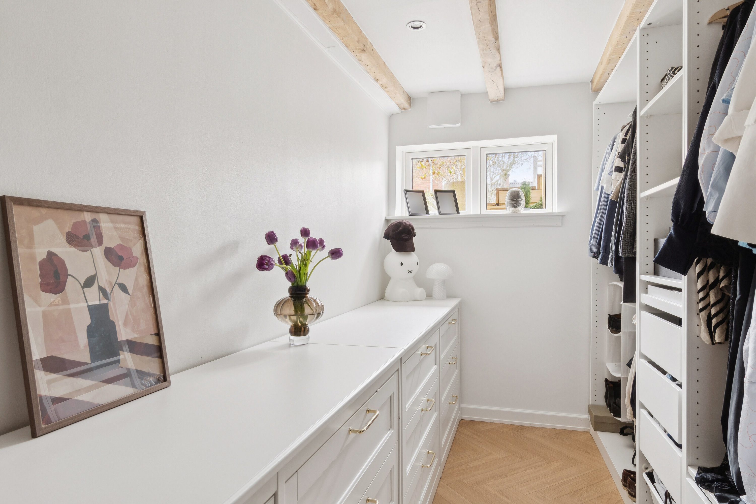 Fremhævet indendørs billede i fuldskærmstilstand. Billede af Spurvevej 20, 2600 Glostrup