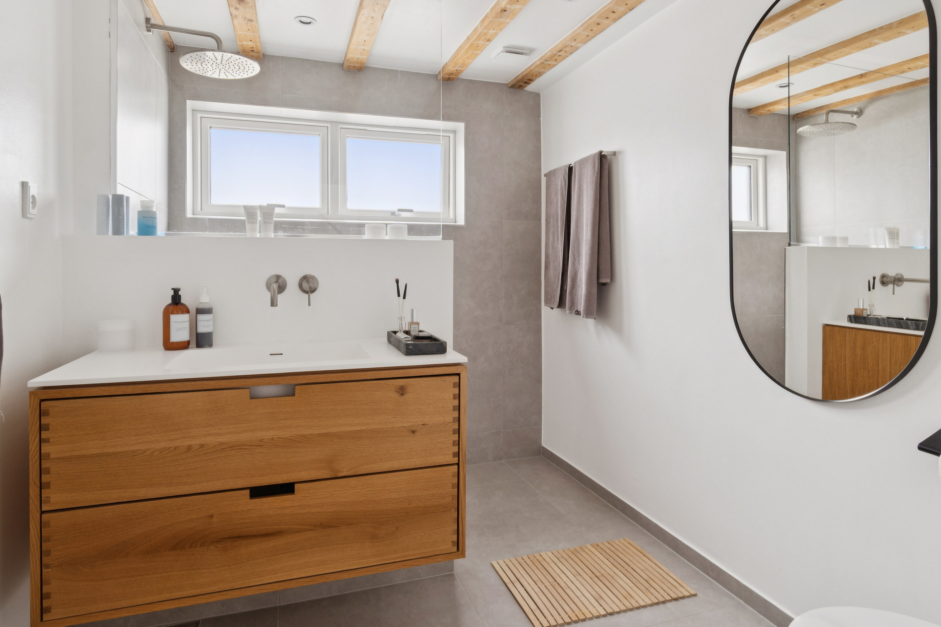 Fremhævet badeværelse billede i fuldskærmstilstand. Billede af Spurvevej 20, 2600 Glostrup