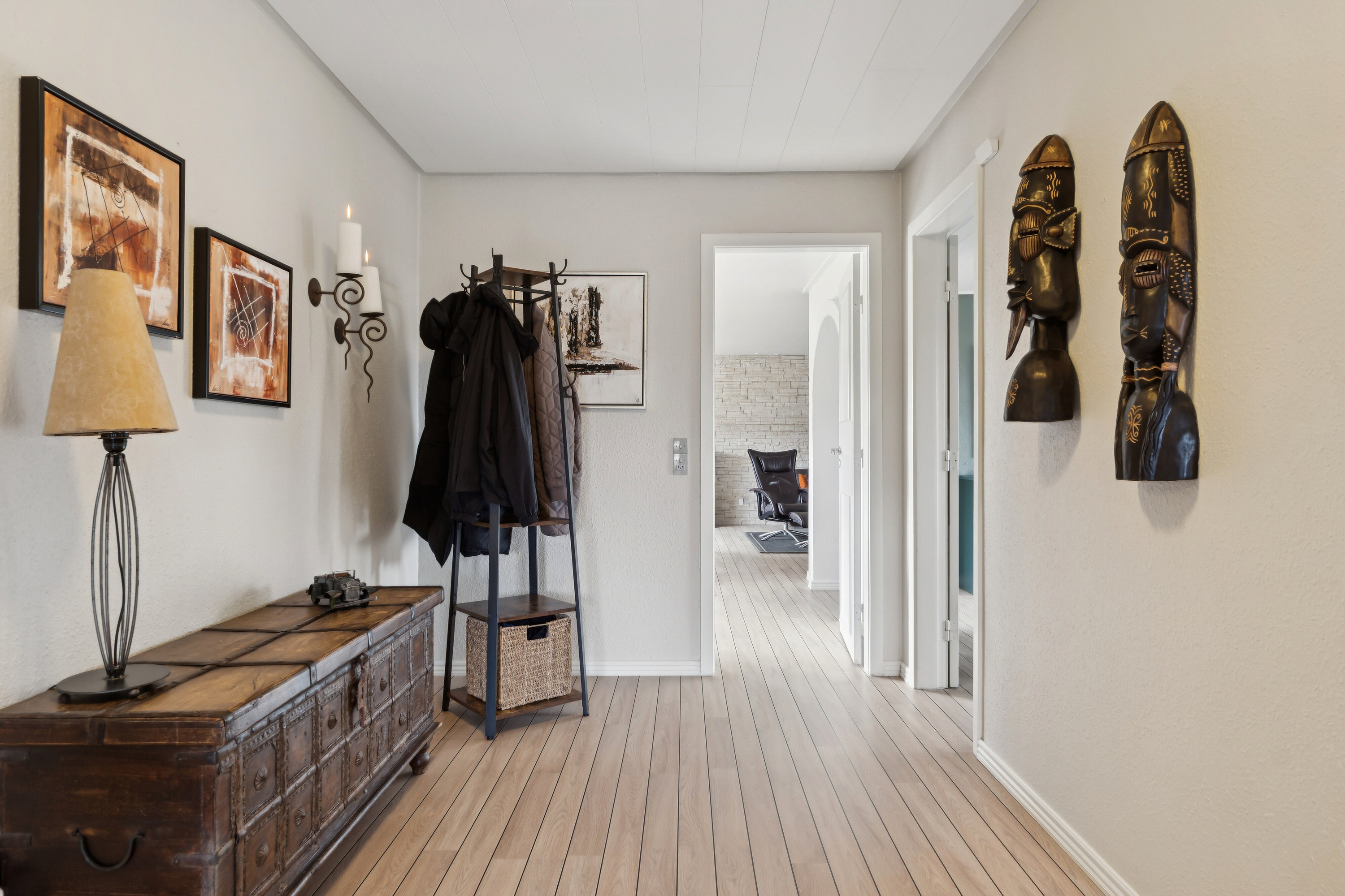 Fremhævet gang billede i fuldskærmstilstand. Billede af Egevej 37, 7470 Karup J