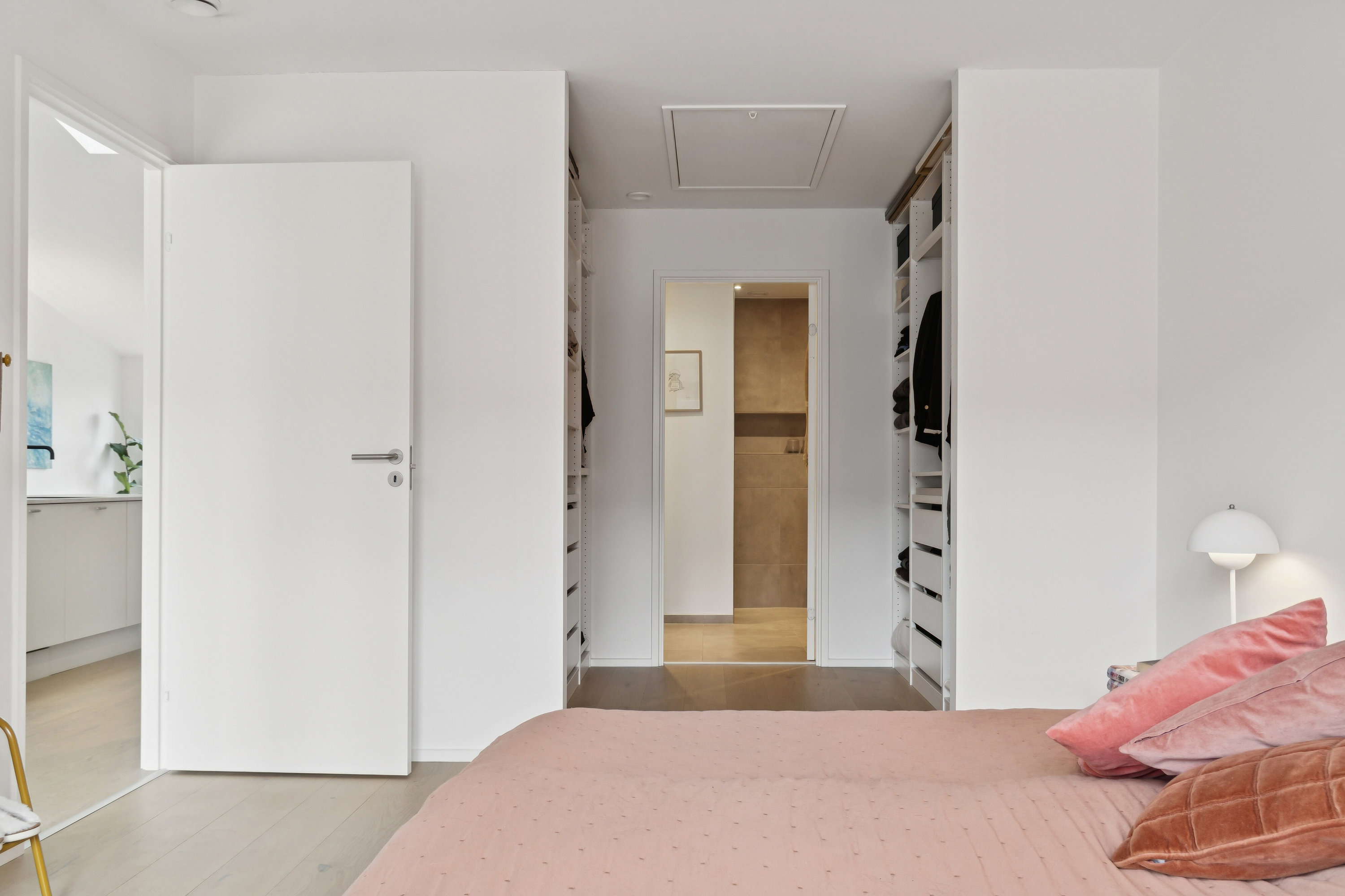 Fremhævet soveværelse billede i fuldskærmstilstand. Billede af Kræmmervej 3, 3100 Hornbæk