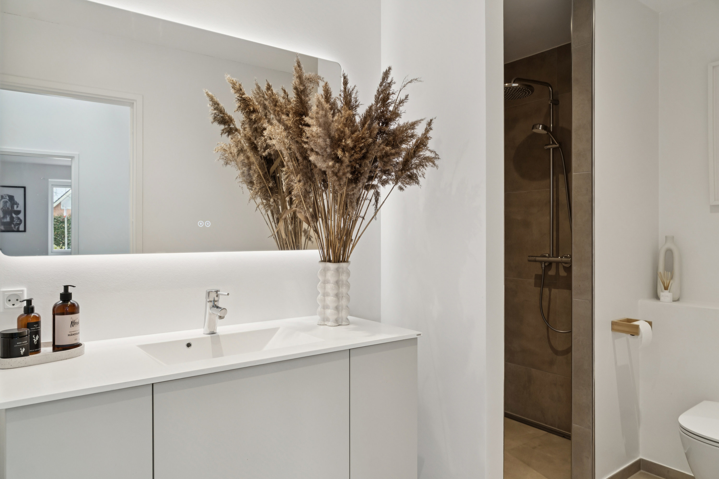 Fremhævet badeværelse billede i fuldskærmstilstand. Billede af Kræmmervej 3, 3100 Hornbæk