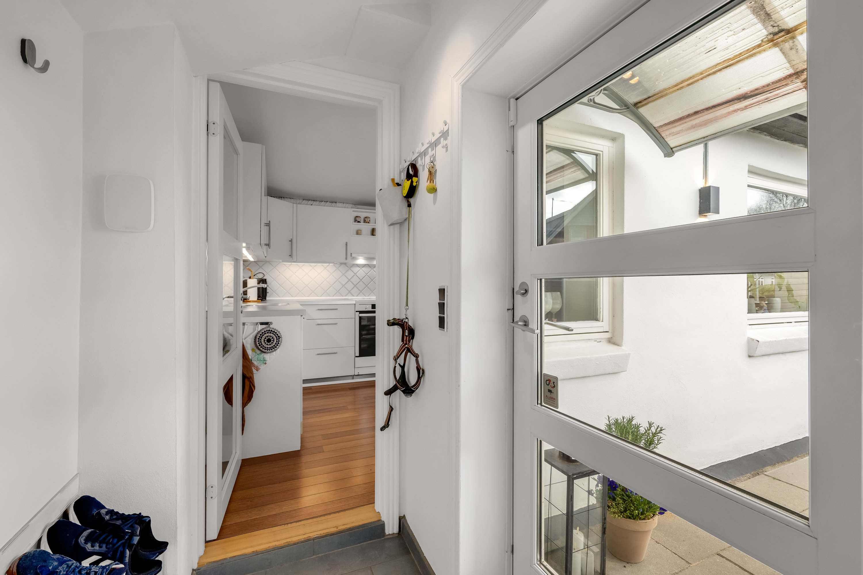 Fremhævet gang billede i fuldskærmstilstand. Billede af Kongevej 36, 6900 Skjern