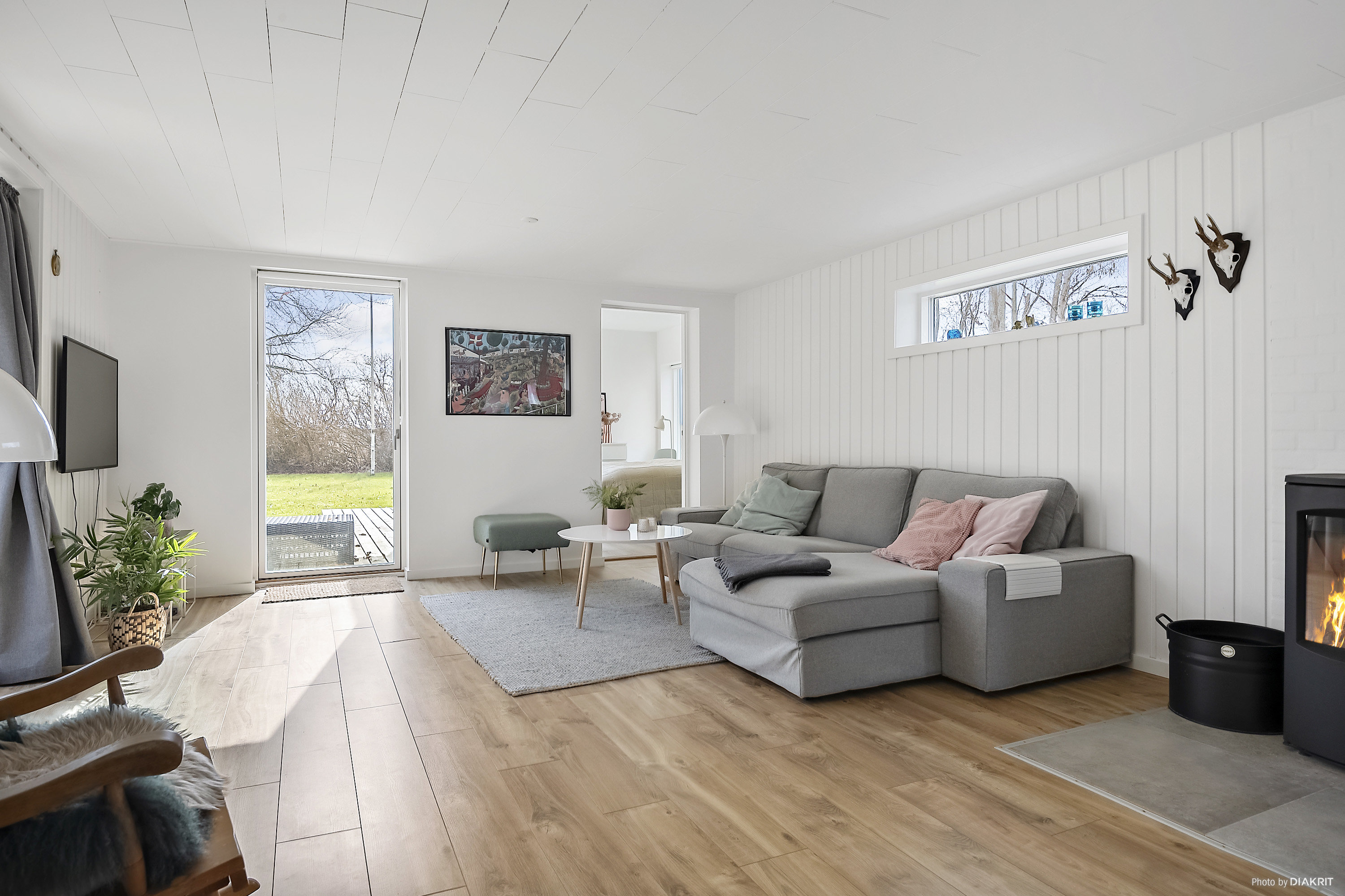 Fremhævet stue billede i fuldskærmstilstand. Billede af Præsteager 221, Saksild Str, 8300 Odder