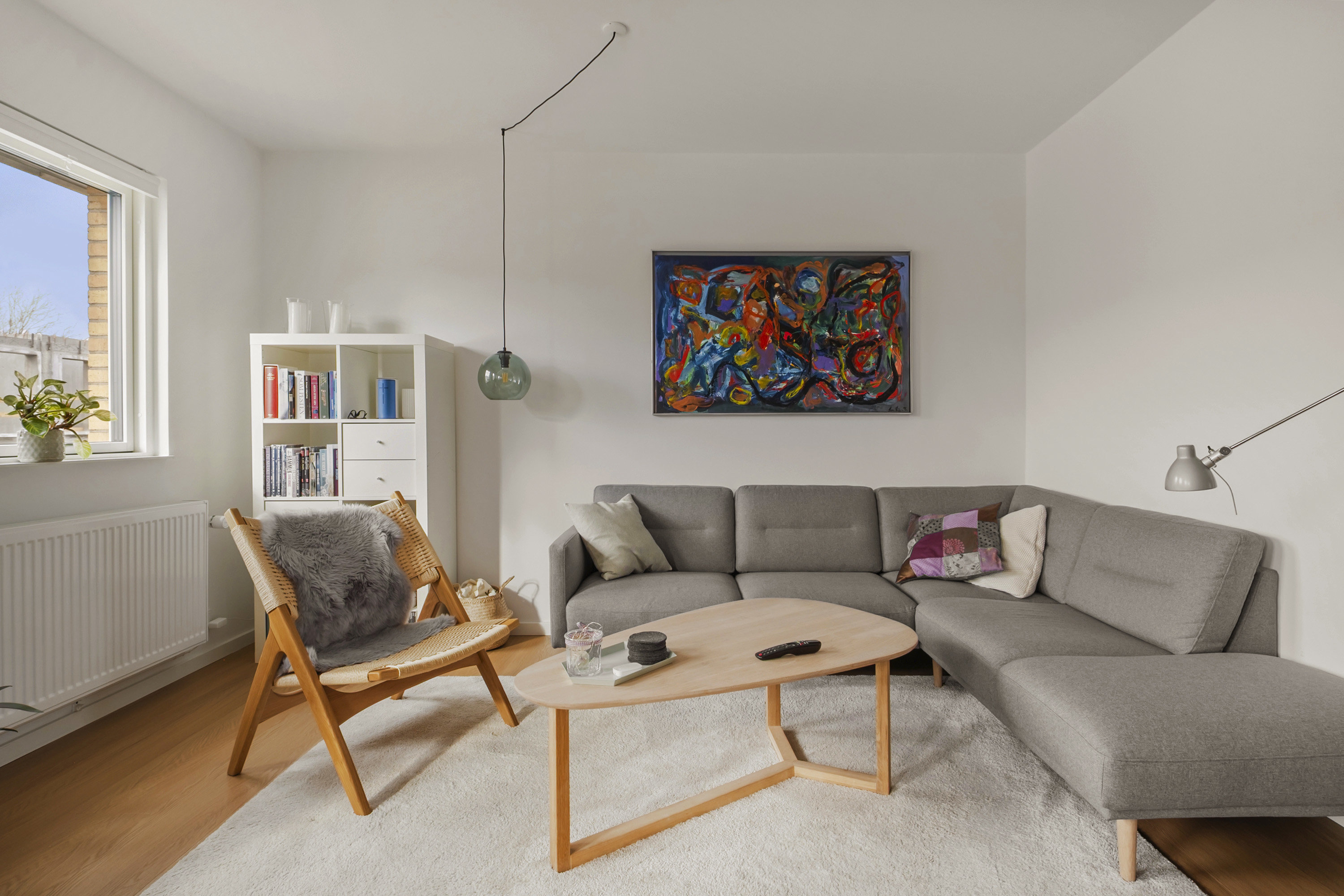 Fremhævet stue billede i fuldskærmstilstand. Billede af Amtsvej 15, 1., 3450 Allerød