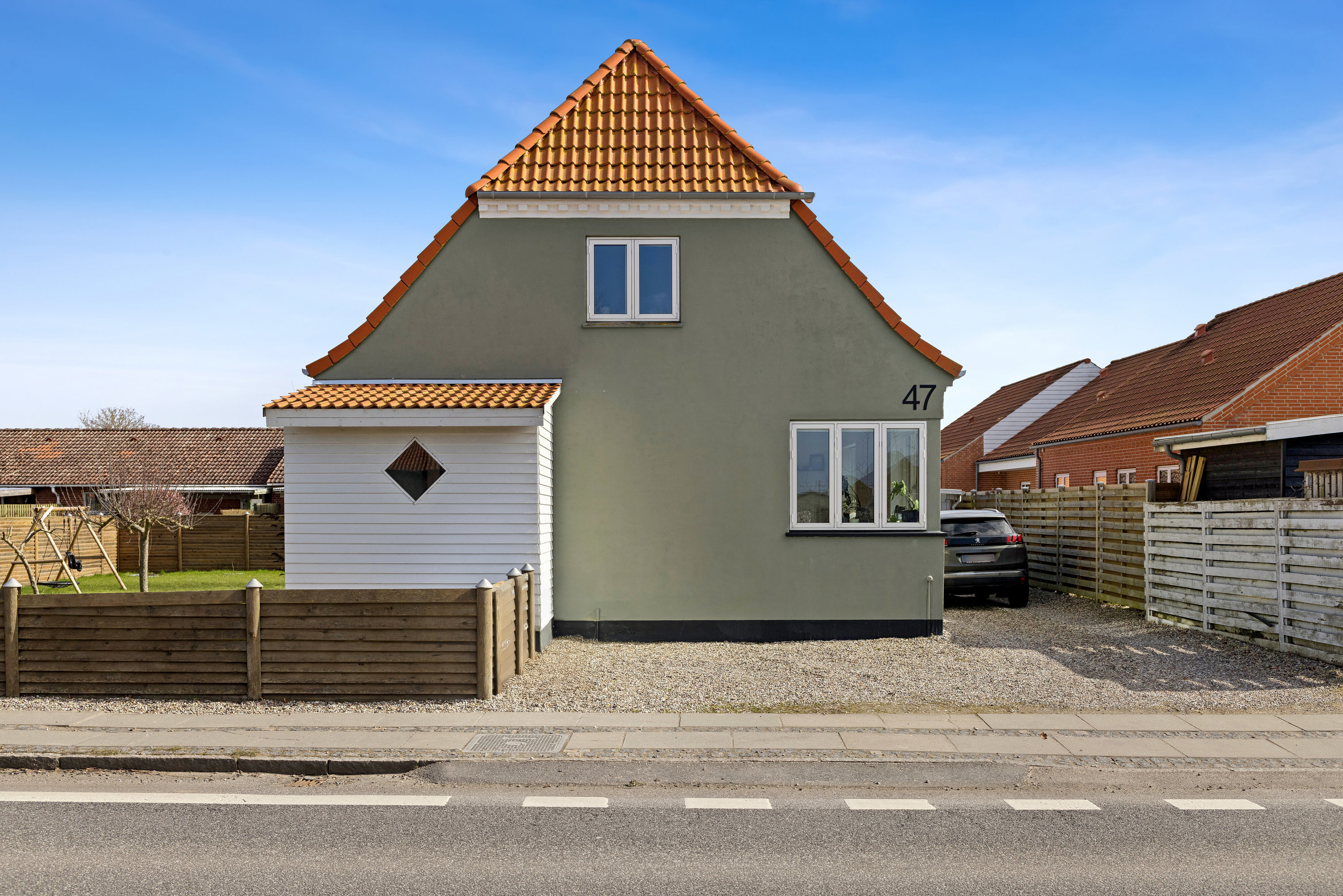 Fremhævet set fra vejen billede i fuldskærmstilstand. Billede af Slagelsevej 47, 4270 Høng