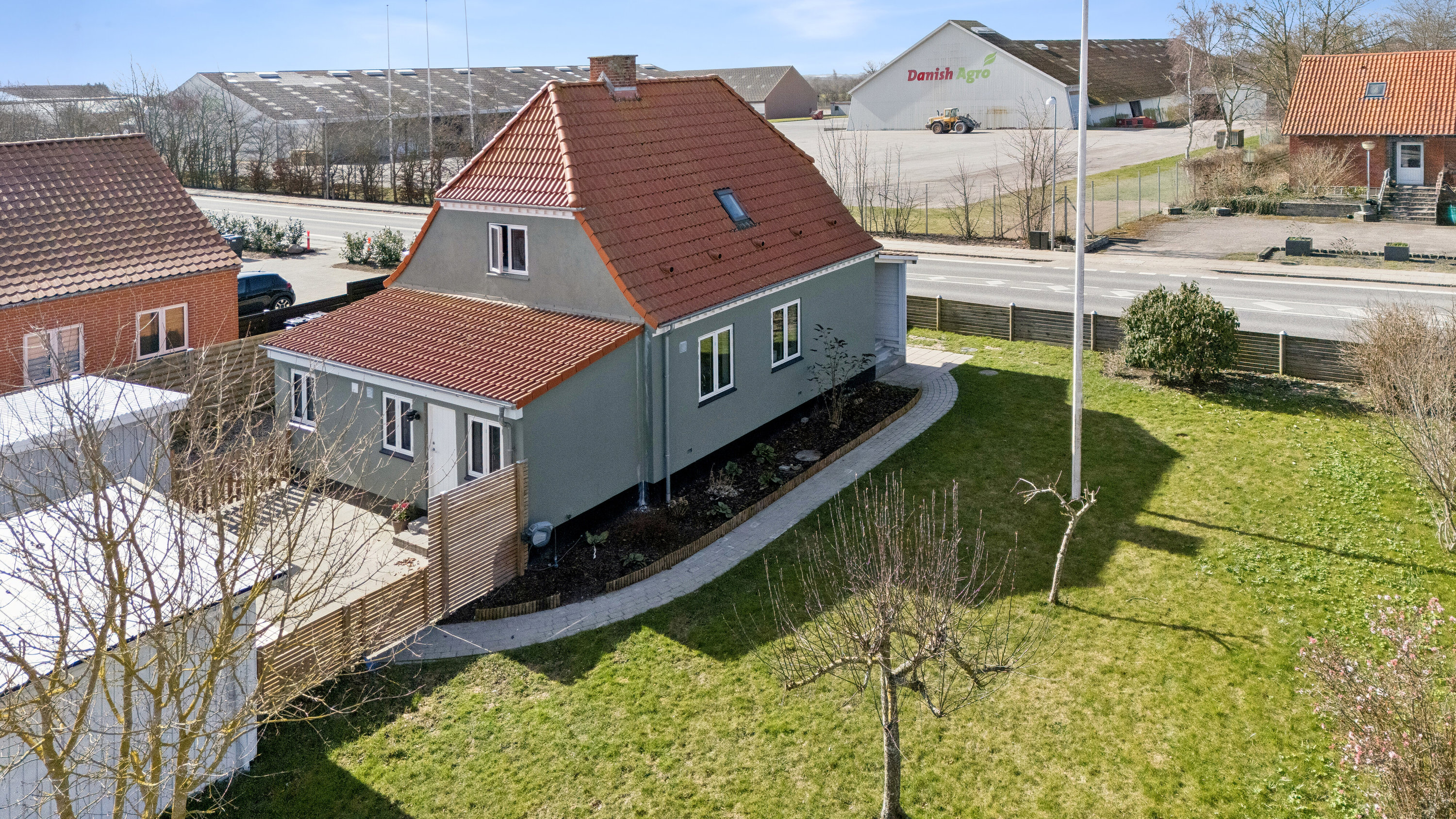 Fremhævet set fra haven billede i fuldskærmstilstand. Billede af Slagelsevej 47, 4270 Høng