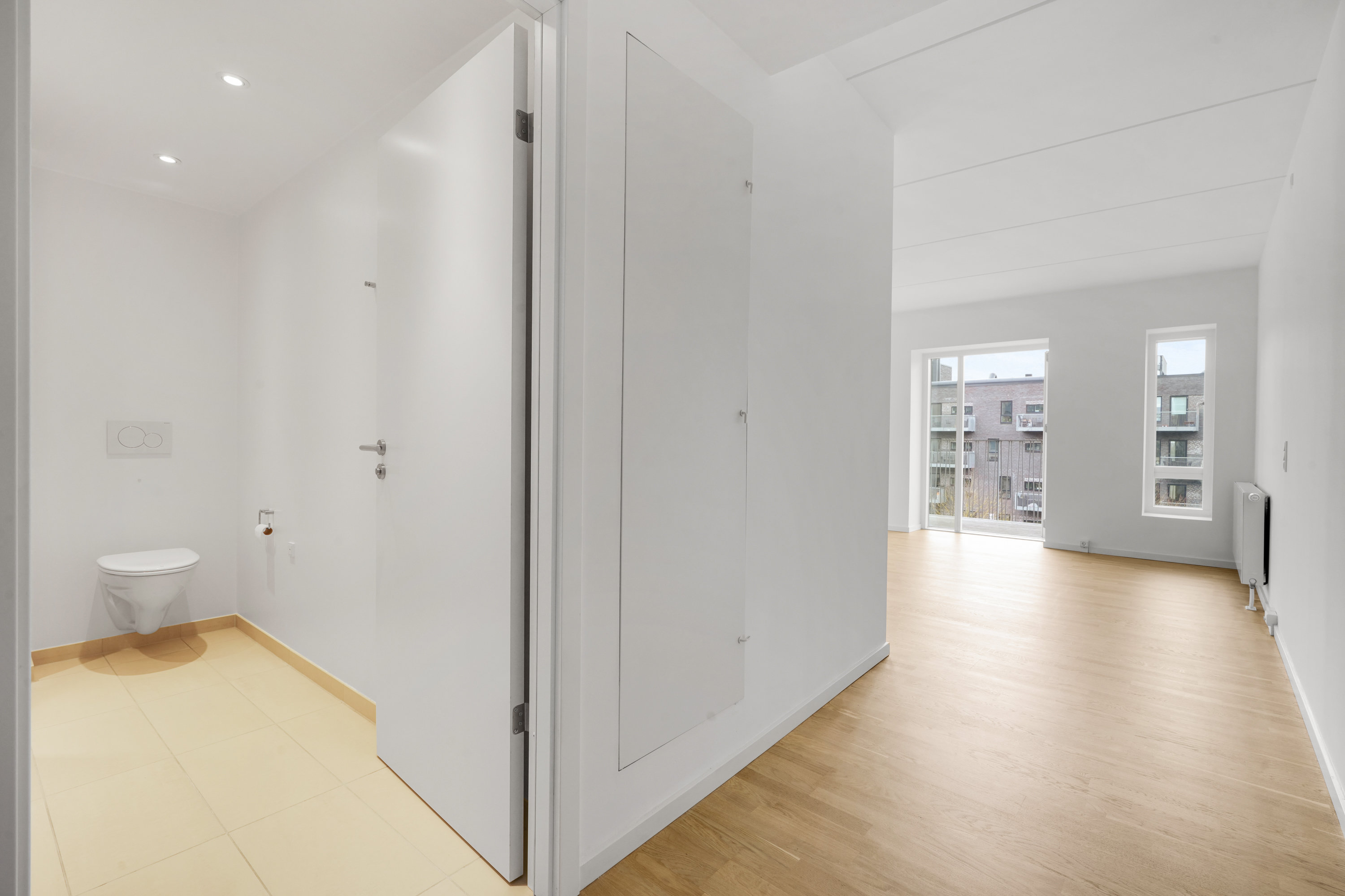 Fremhævet gang billede i fuldskærmstilstand. Billede af Robert Jacobsens Vej 40A, 2. 1., 2300 København S