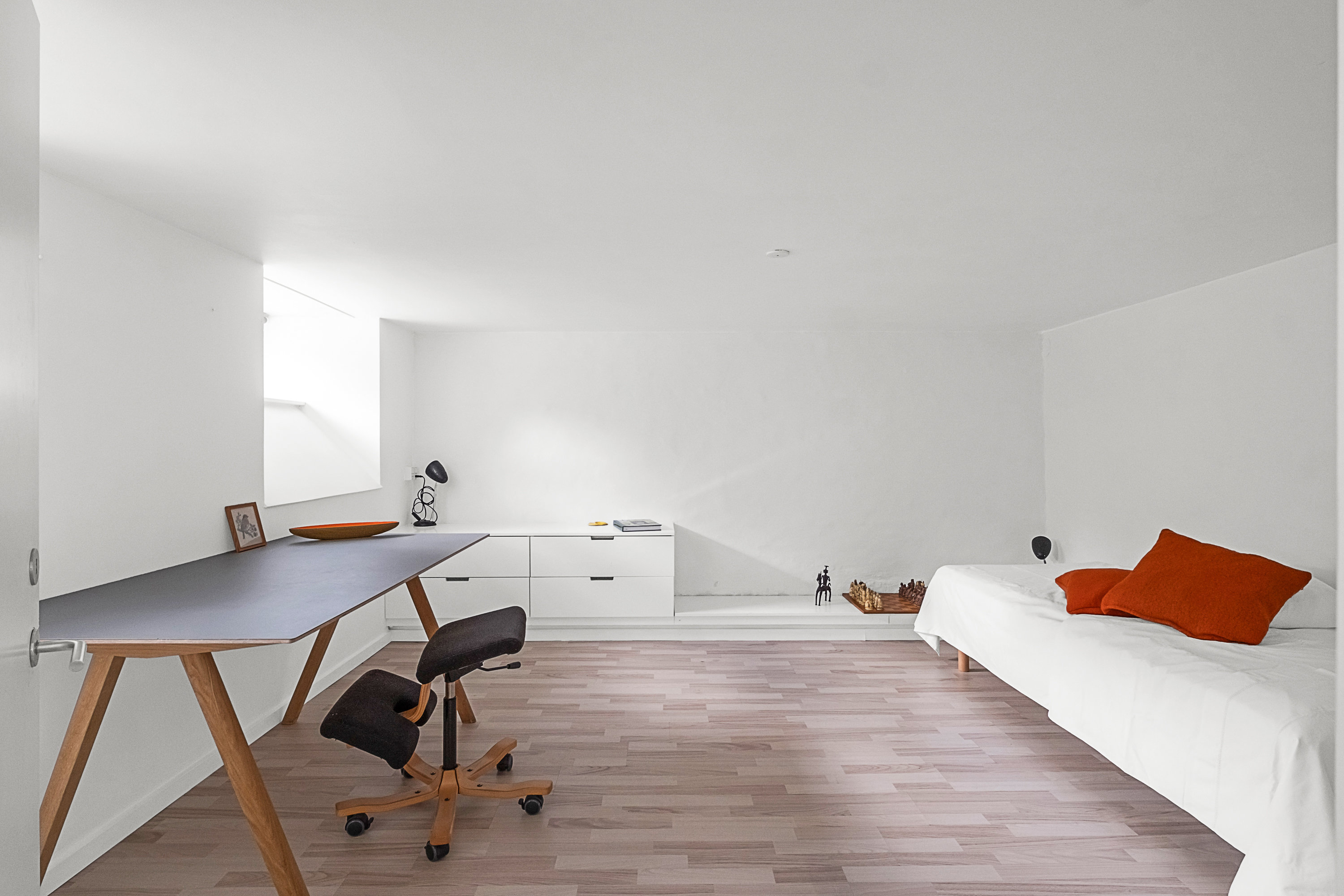 Fremhævet underetage billede i fuldskærmstilstand. Billede af Nørrebrogade 18, st.., 8000 Aarhus C