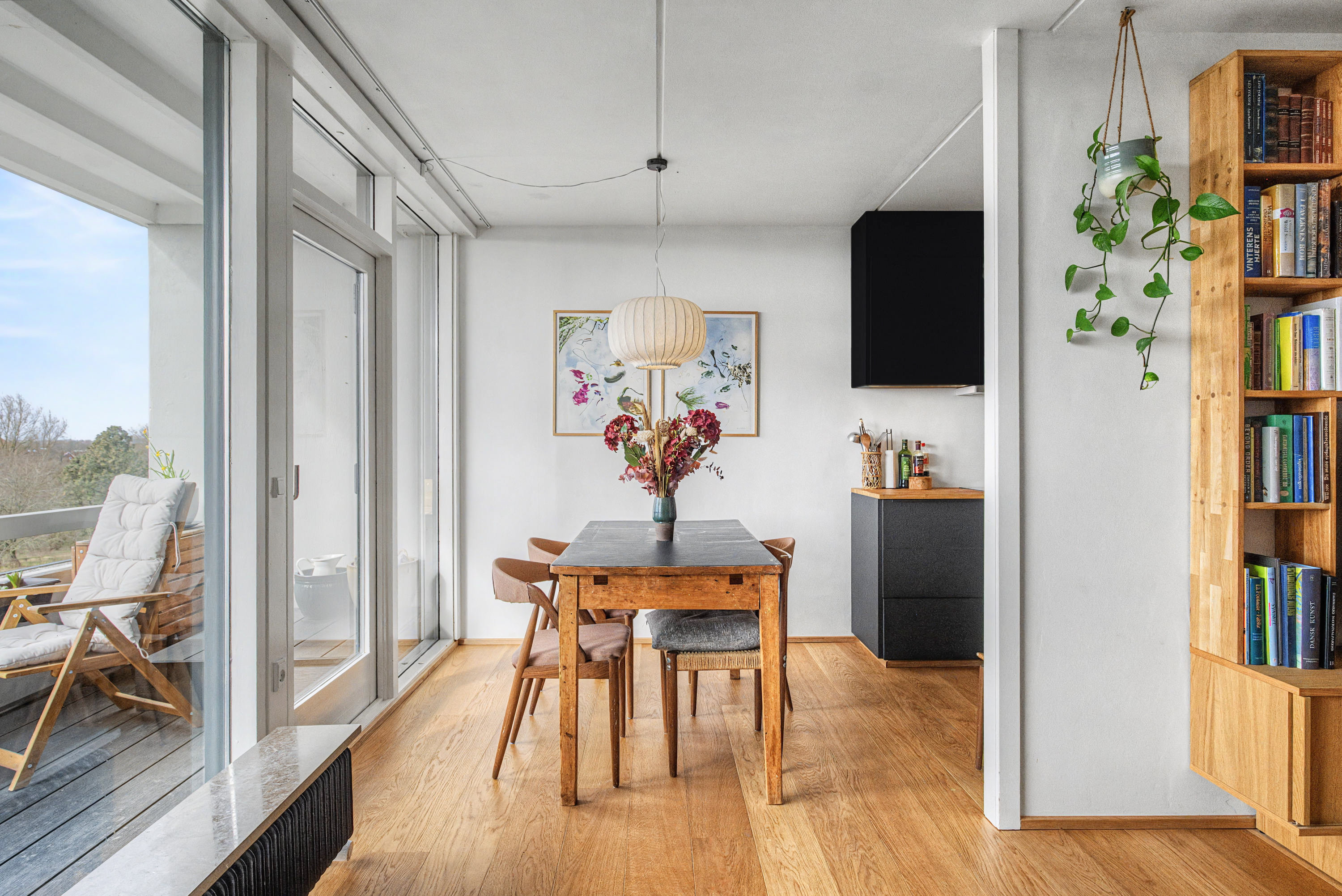 Fremhævet stue billede i fuldskærmstilstand. Billede af Vestervang 39, 5. 3953., 8000 Aarhus C