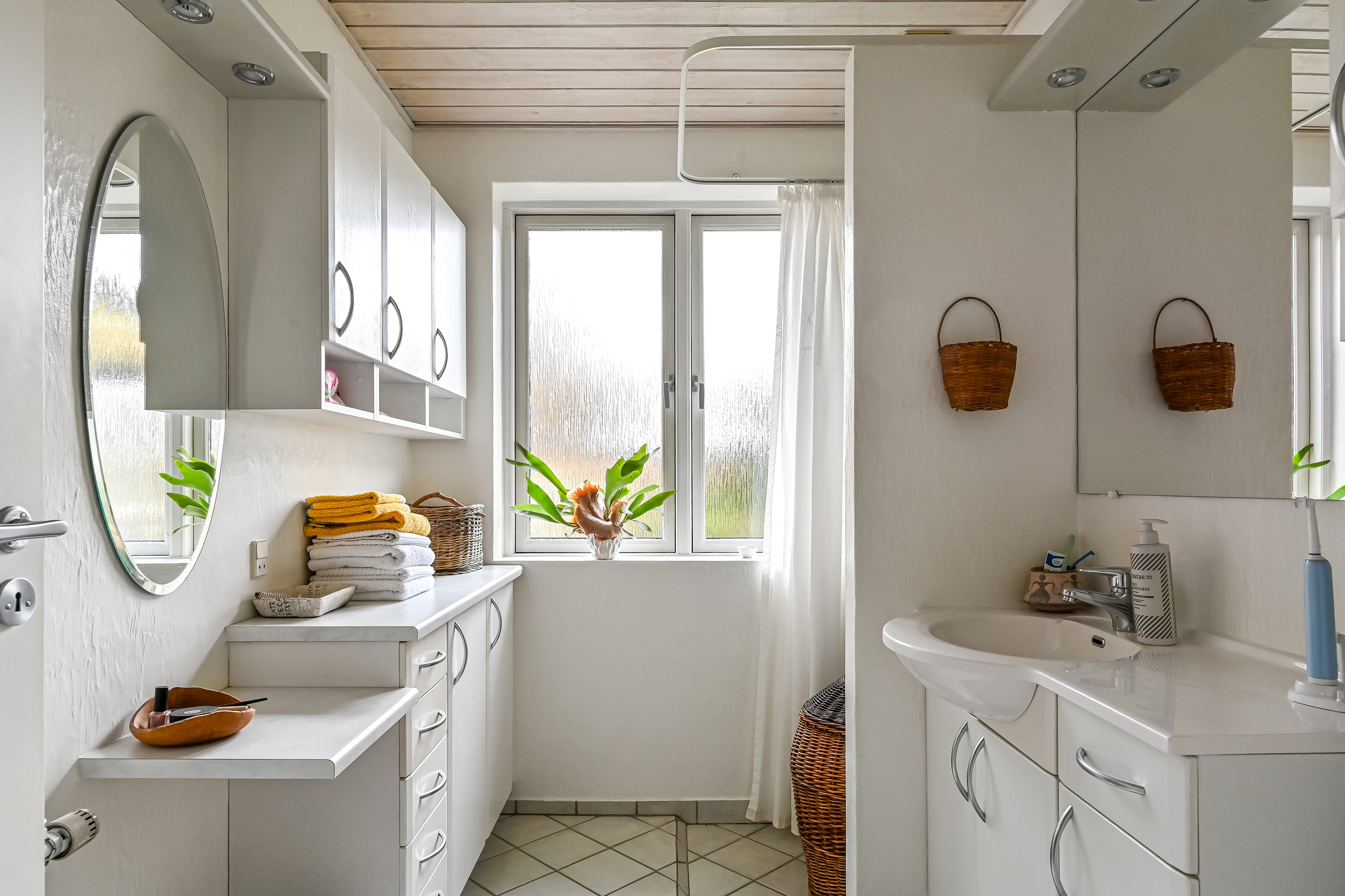 Fremhævet badeværelse billede i fuldskærmstilstand. Billede af Bjørneklovej 4, Høgild, 7400 Herning