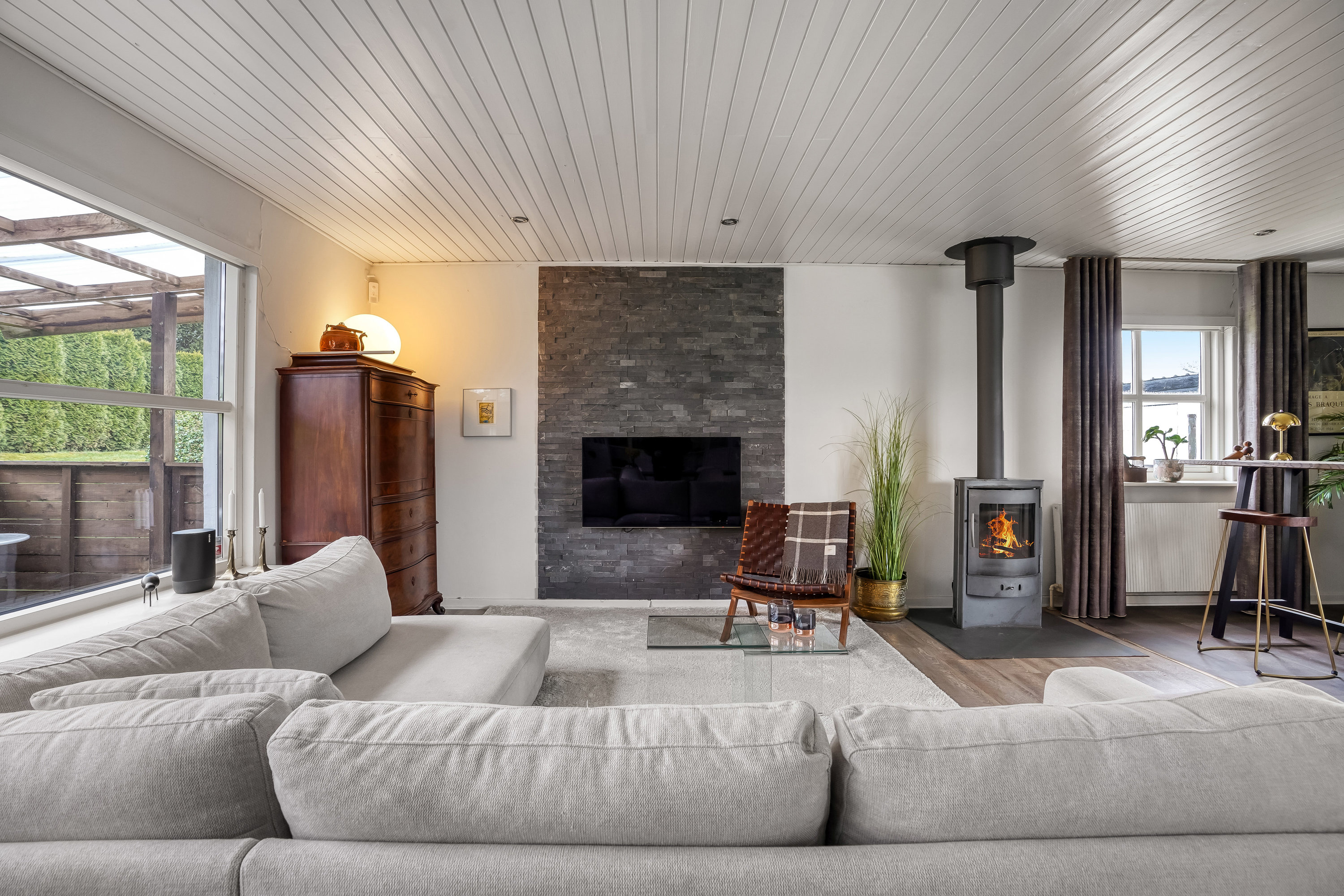 Fremhævet stue billede i fuldskærmstilstand. Billede af Skovvej 14, 5462 Morud