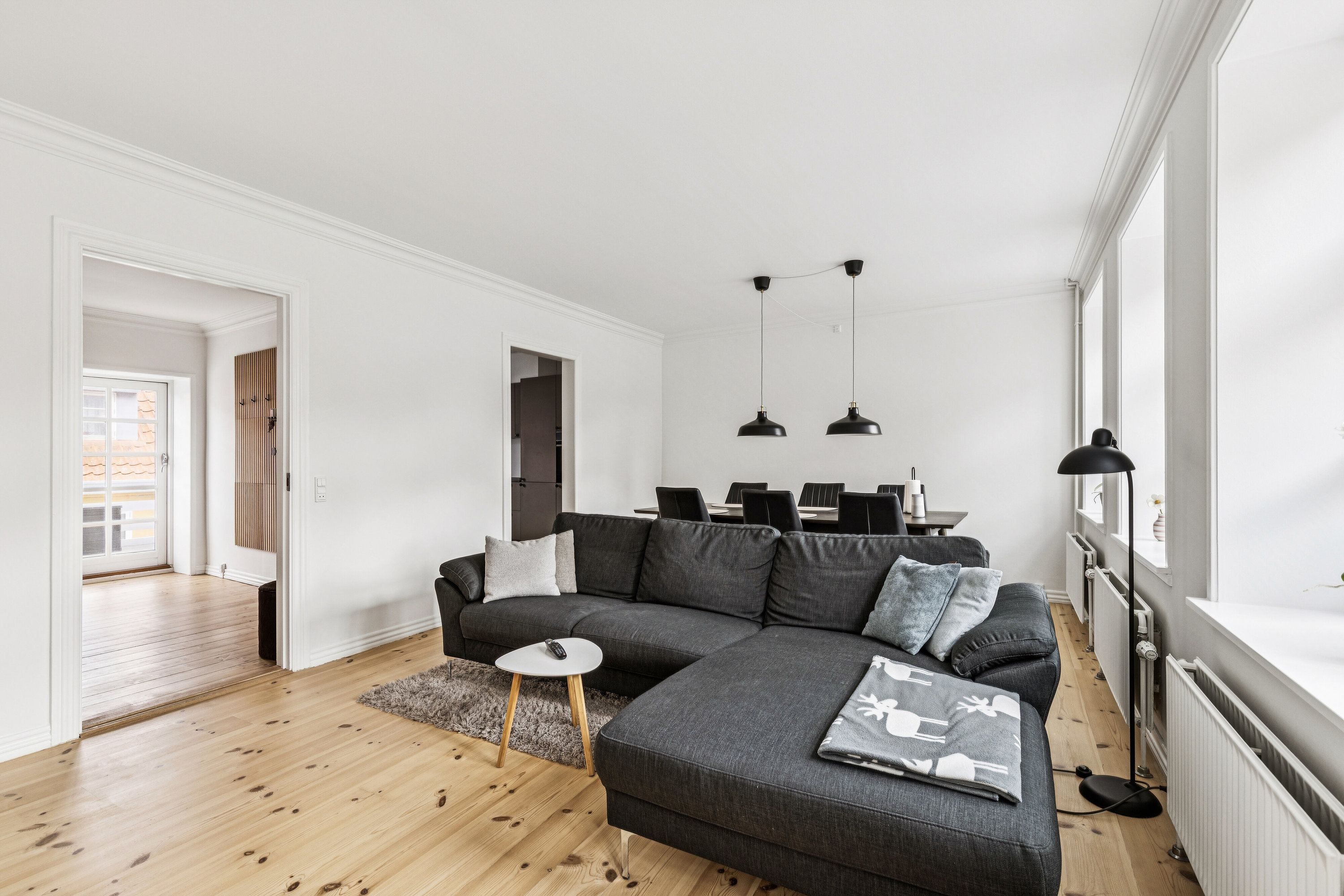 Fremhævet stue billede i fuldskærmstilstand. Billede af Smedegade 31A, st.. th., 4200 Slagelse