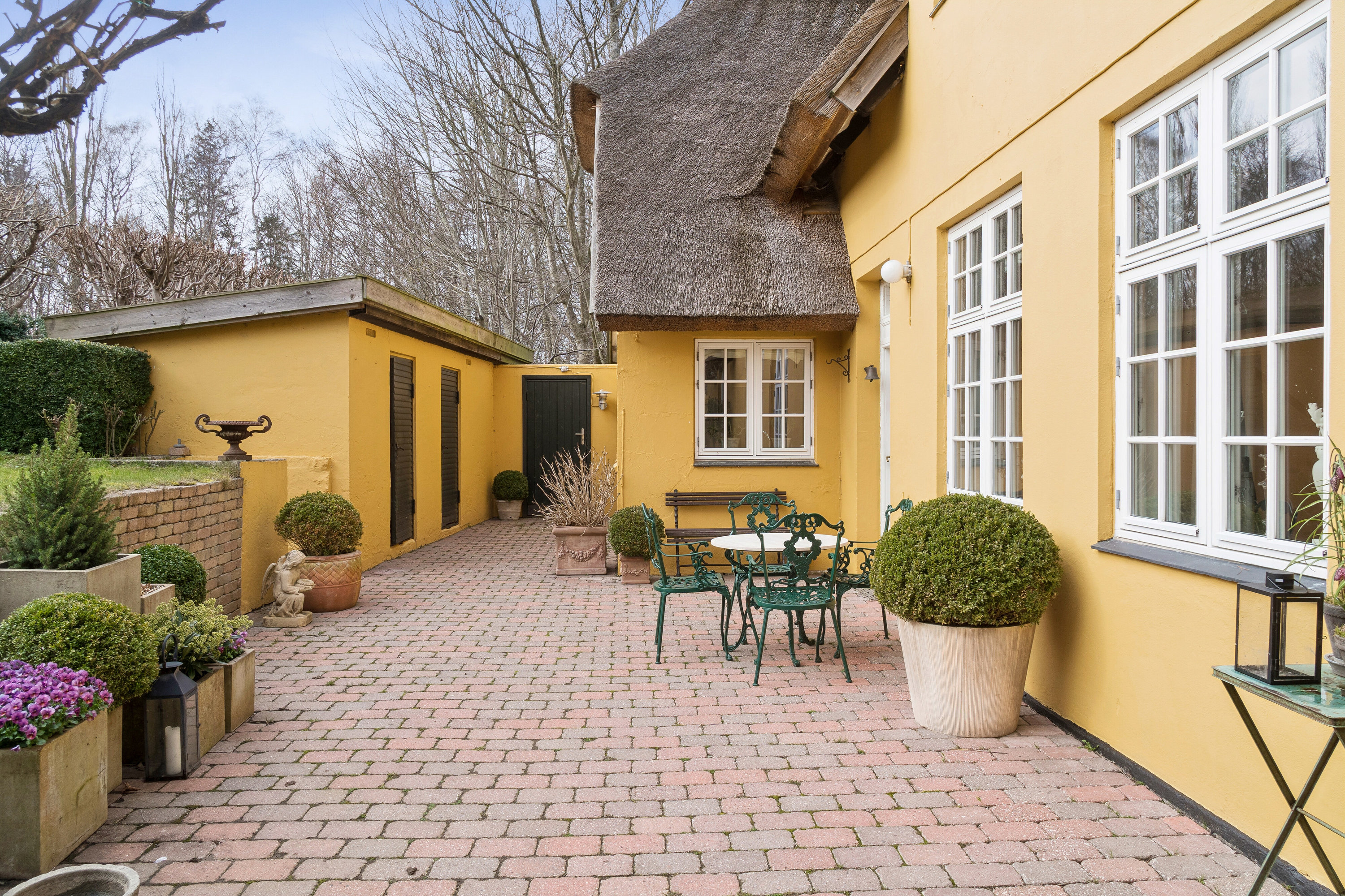 Fremhævet set fra haven billede i fuldskærmstilstand. Billede af Hasselvangen 15, Nakkehoved, 3250 Gilleleje