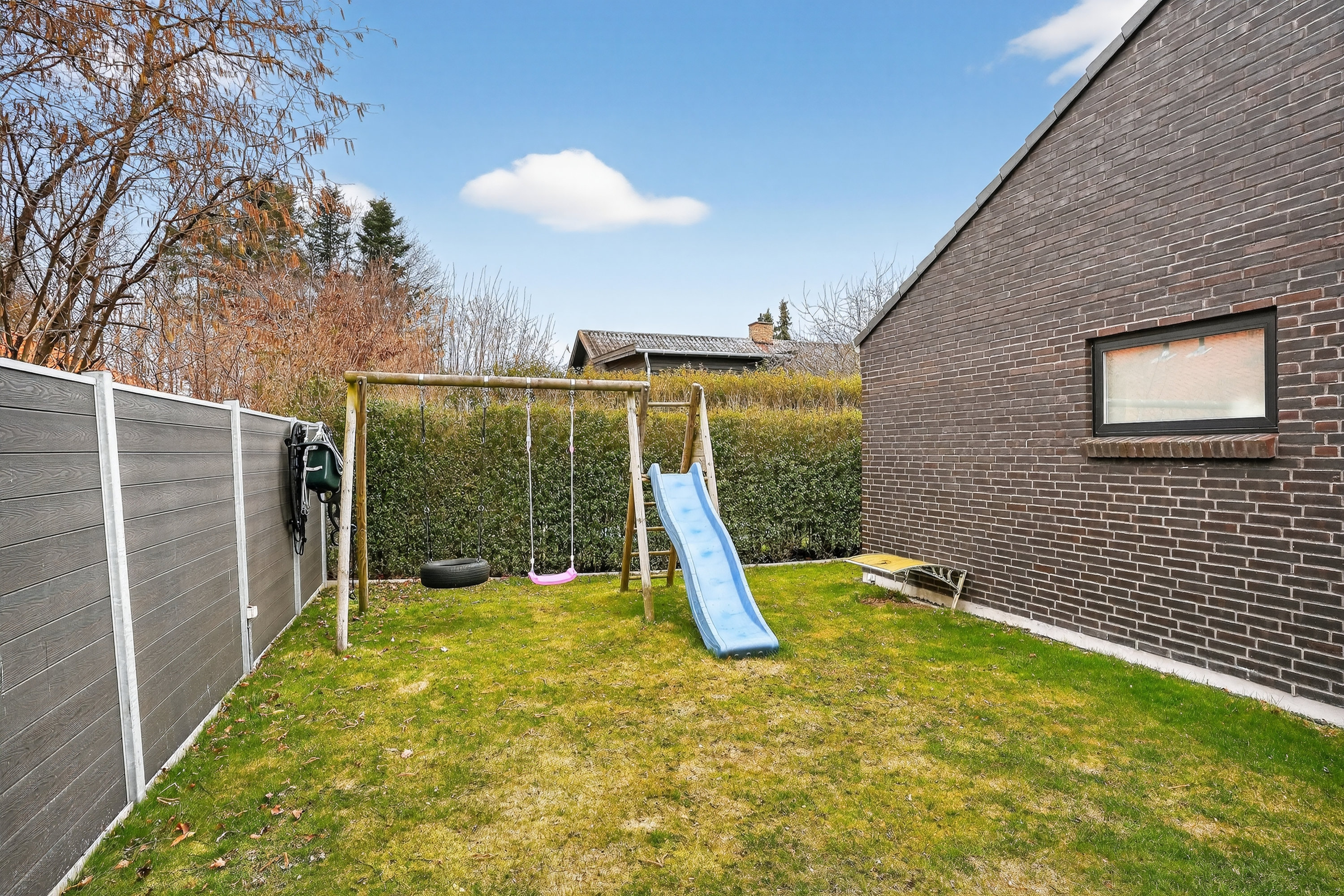 Fremhævet have billede i fuldskærmstilstand. Billede af Gyldenvang Alle 38, 2770 Kastrup