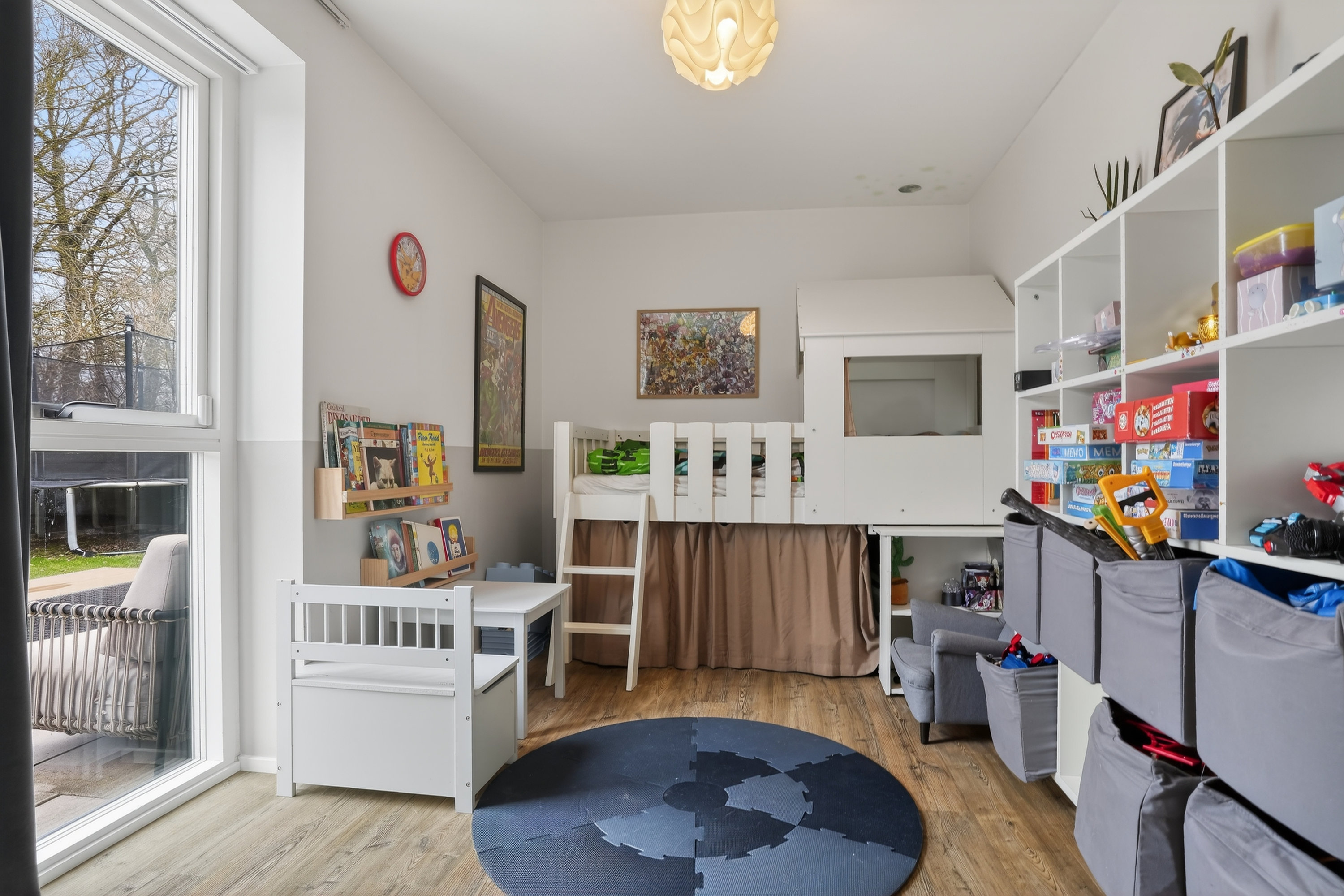 Fremhævet værelse billede i fuldskærmstilstand. Billede af Gyldenvang Alle 38, 2770 Kastrup