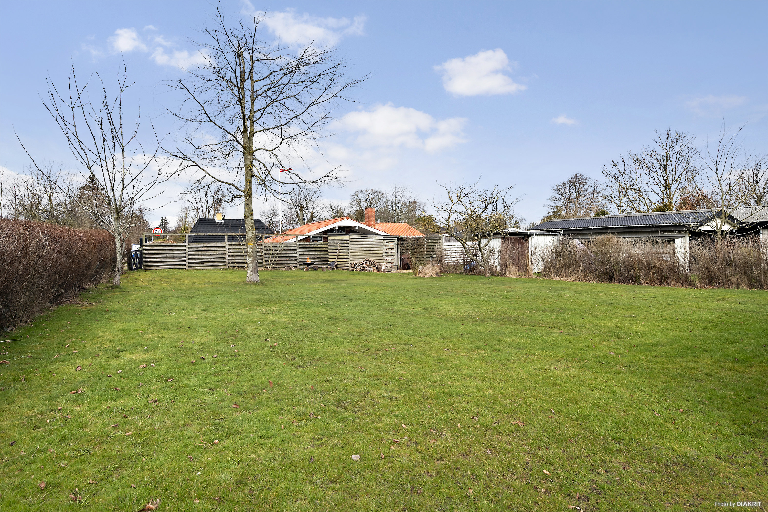 Fremhævet ejendommen billede i fuldskærmstilstand. Billede af Strandagervej 1, Dyngby Strand, 8300 Odder