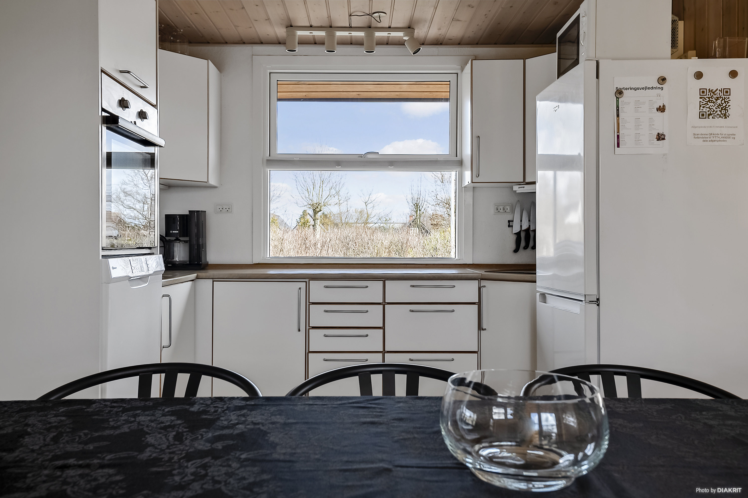 Fremhævet spisestue billede i fuldskærmstilstand. Billede af Strandagervej 1, Dyngby Strand, 8300 Odder