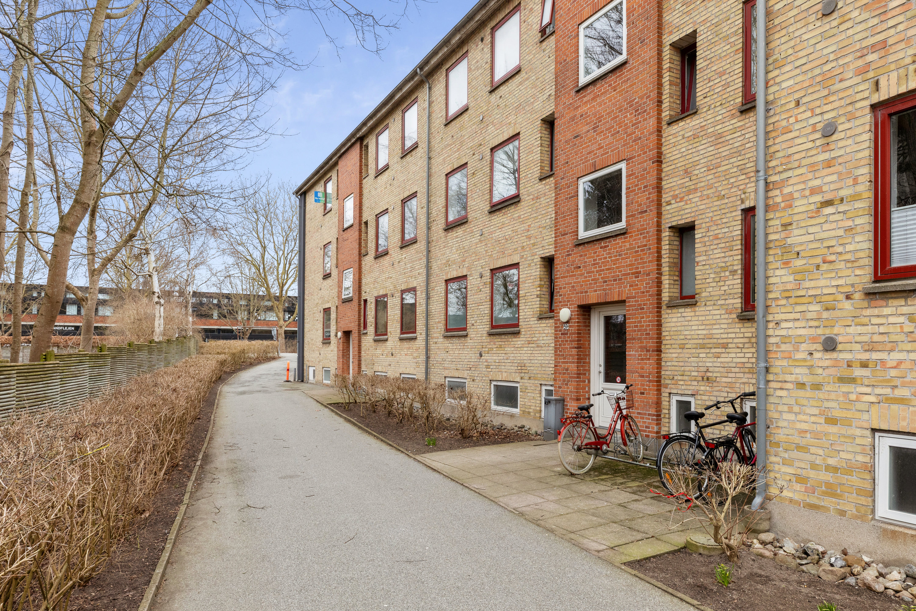 Fremhævet andet billede i fuldskærmstilstand. Billede af Roskildevænget 61, 2. tv., 4000 Roskilde