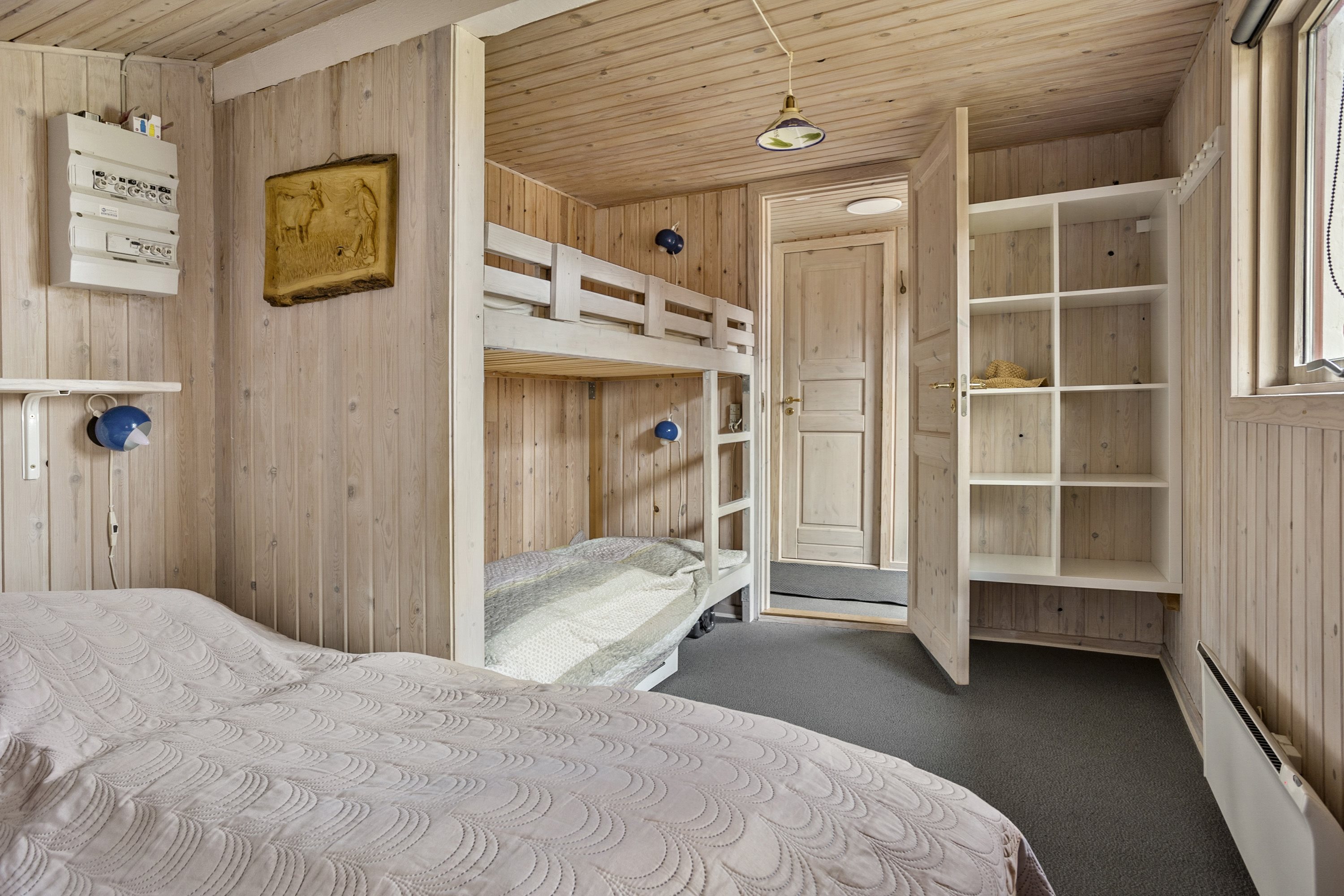 Fremhævet soveværelse billede i fuldskærmstilstand. Billede af Rudehusvej 8, Rude Strand, 8300 Odder