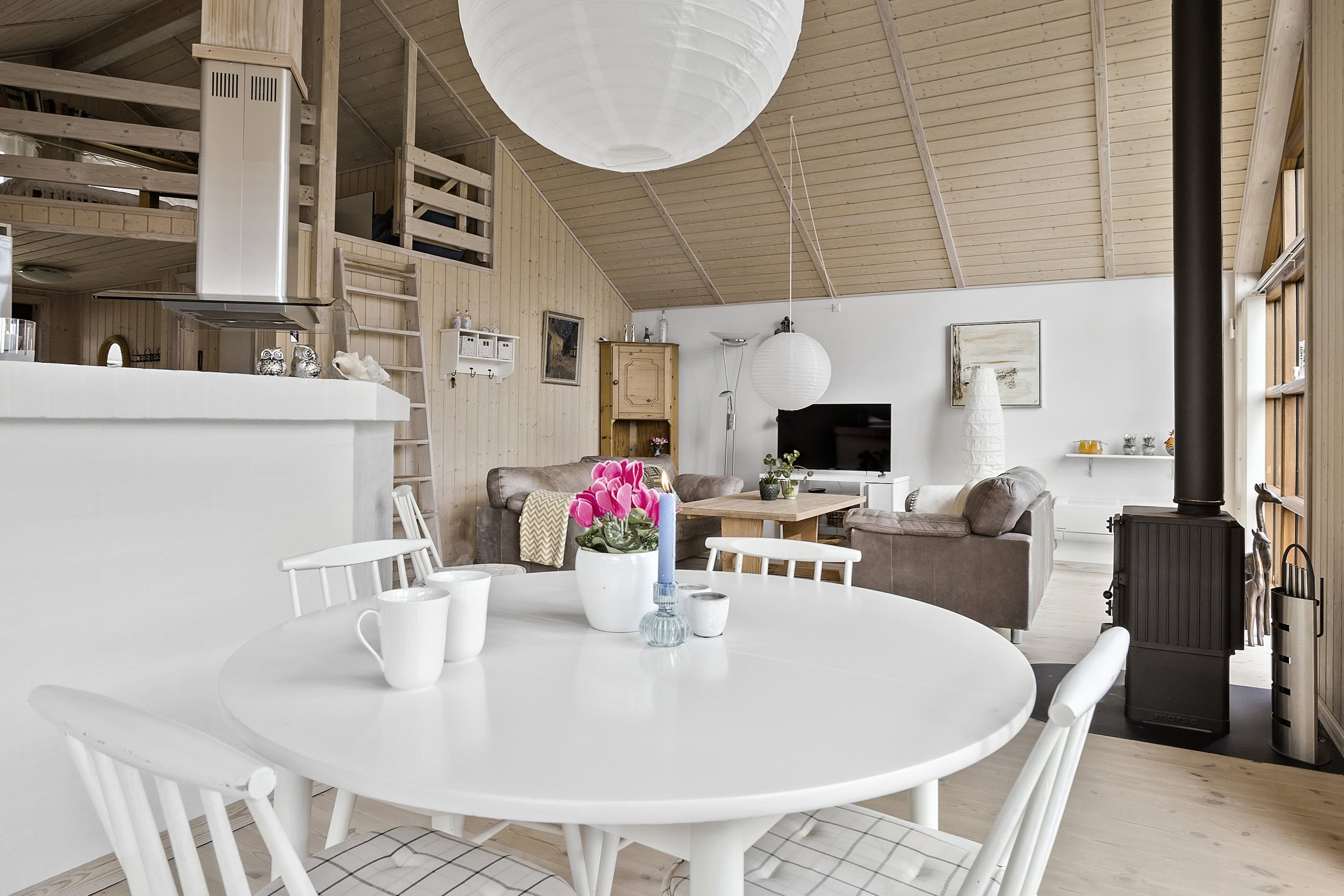 Fremhævet spisestue billede i fuldskærmstilstand. Billede af Rudehusvej 6, Rude Strand, 8300 Odder