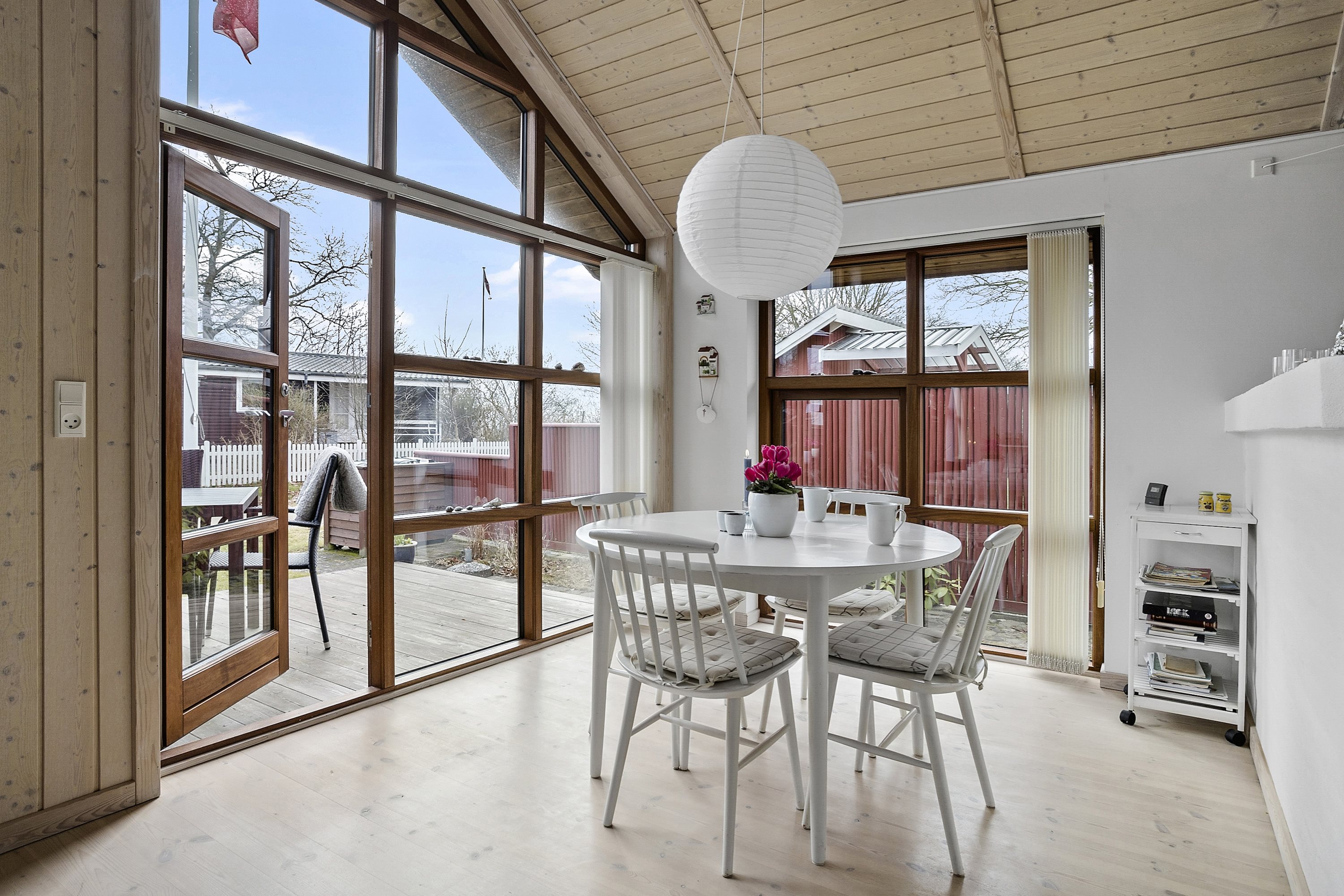 Fremhævet spisestue billede i fuldskærmstilstand. Billede af Rudehusvej 6, Rude Strand, 8300 Odder