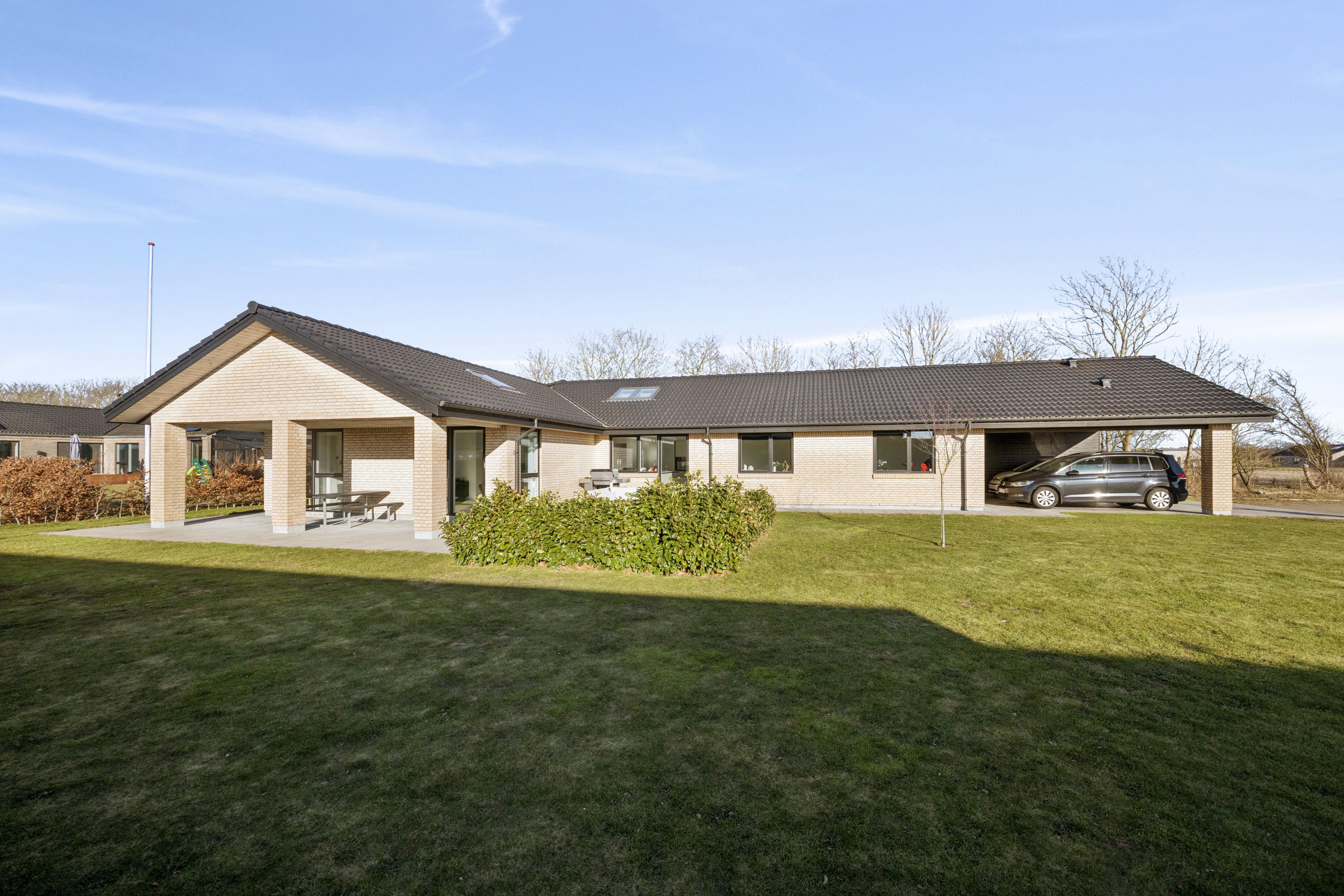 Fremhævet andet billede i fuldskærmstilstand. Billede af Østermarken 319, 9320 Hjallerup