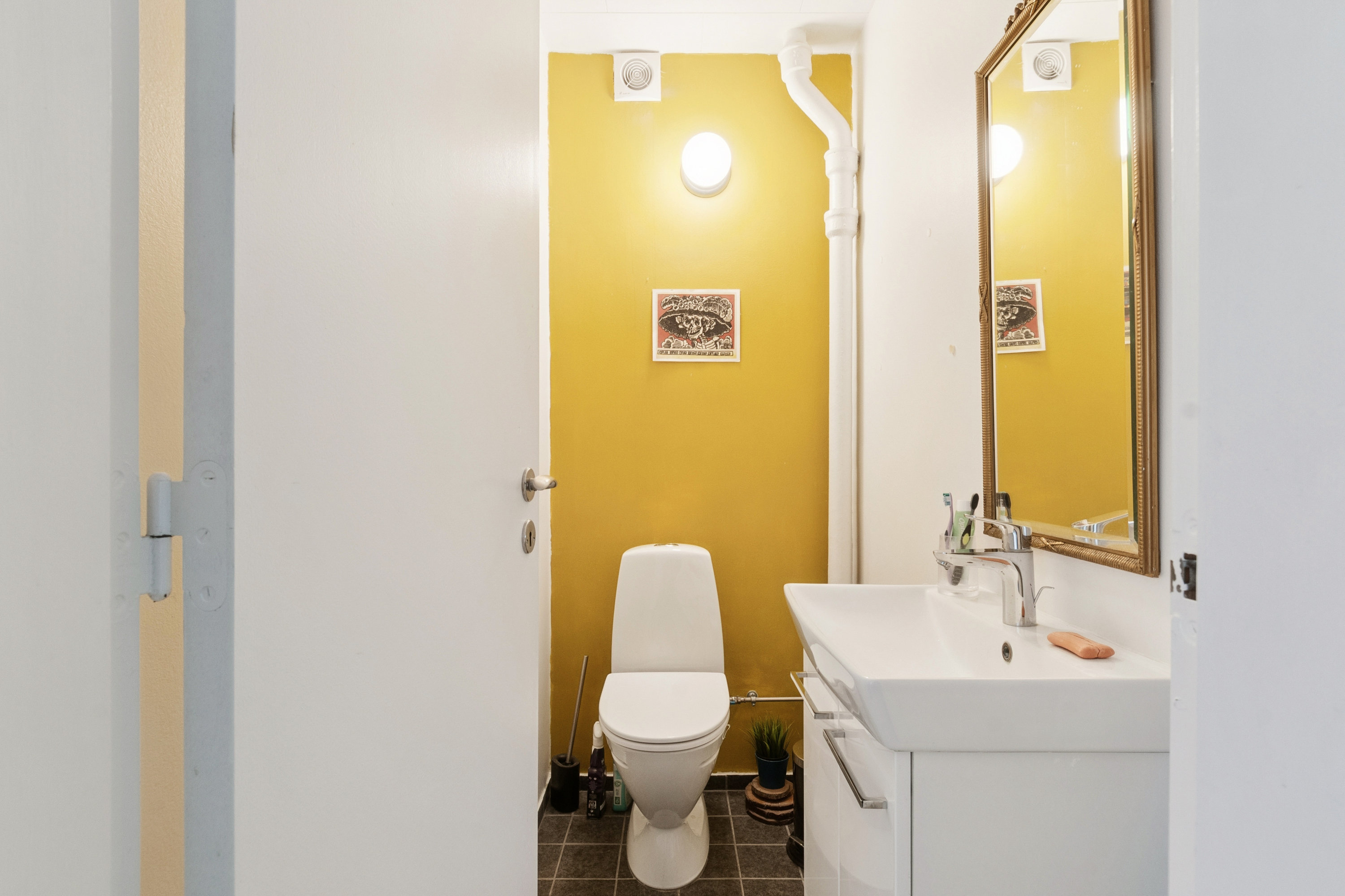 Fremhævet badeværelse billede i fuldskærmstilstand. Billede af Bondehavevej 10G, 1. tv., 2880 Bagsværd