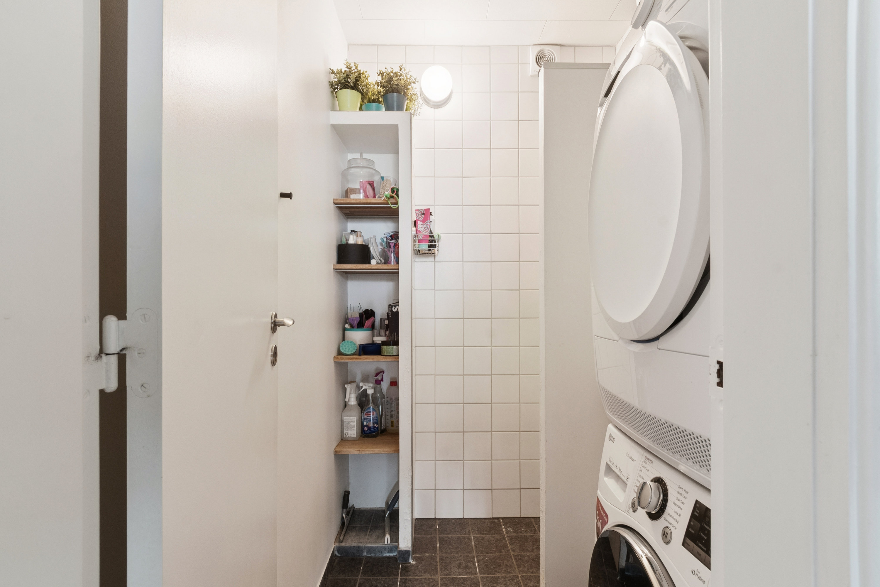 Fremhævet badeværelse billede i fuldskærmstilstand. Billede af Bondehavevej 10G, 1. tv., 2880 Bagsværd