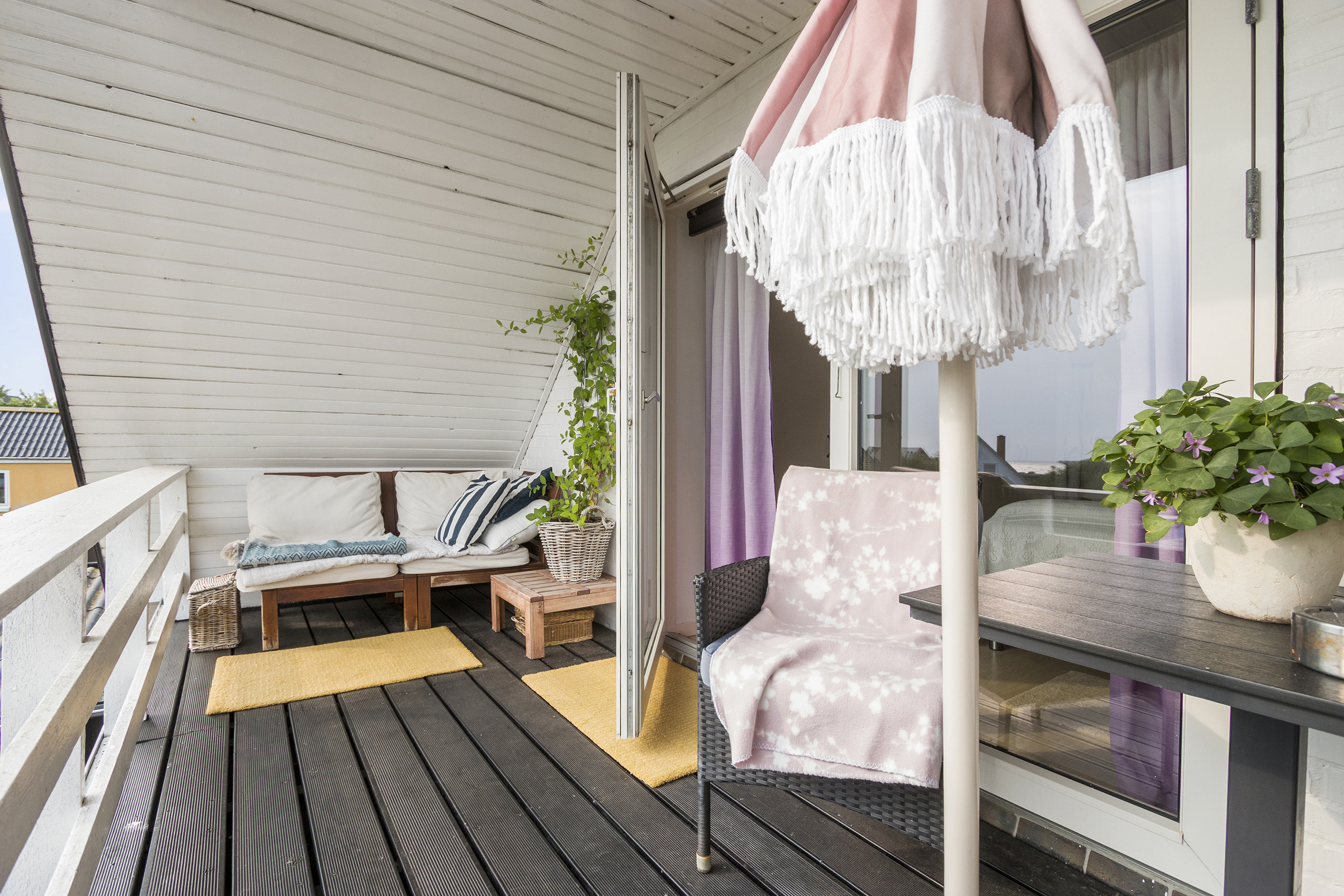 Fremhævet terrasse billede i fuldskærmstilstand. Billede af Rønnestvej 12, 9900 Frederikshavn