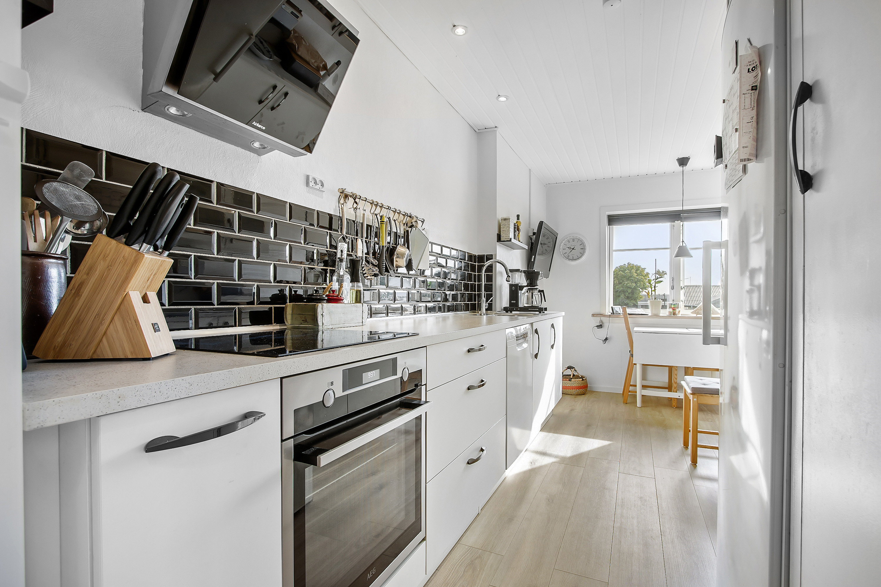 Fremhævet køkken billede i fuldskærmstilstand. Billede af Rønnestvej 12, 9900 Frederikshavn